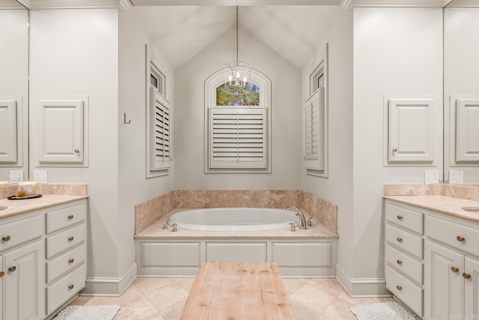 21 Somersett  Roland, AR