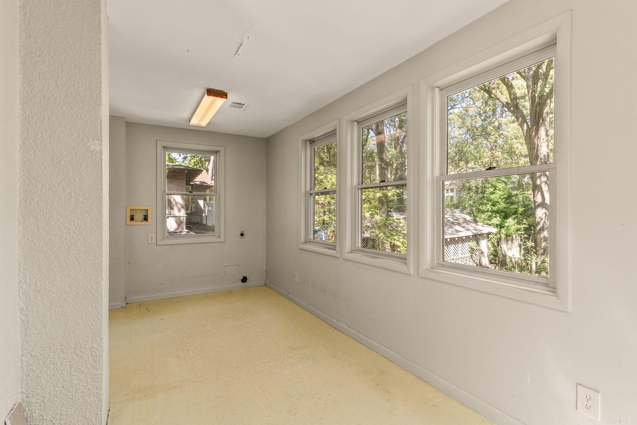 203 Midland Street Little Rock, AR 72205