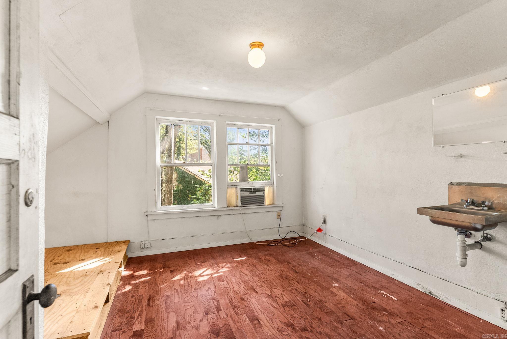 203 Midland Street Little Rock, AR 72205