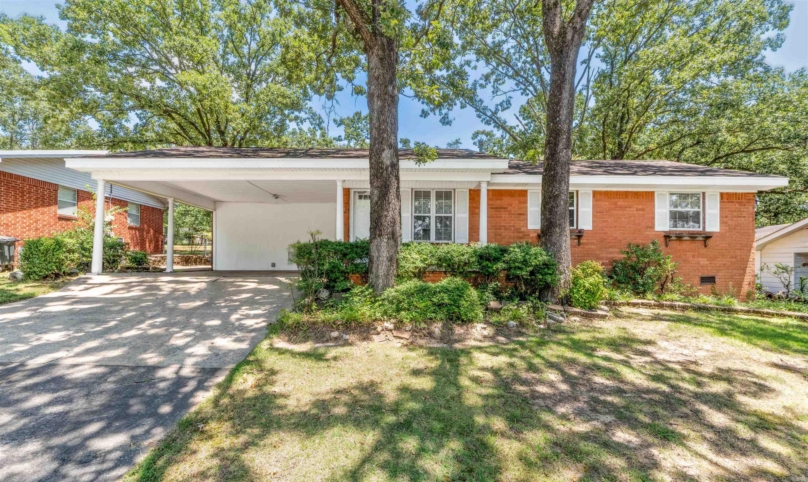 604 E Beverly Ave Sherwood, AR 72120