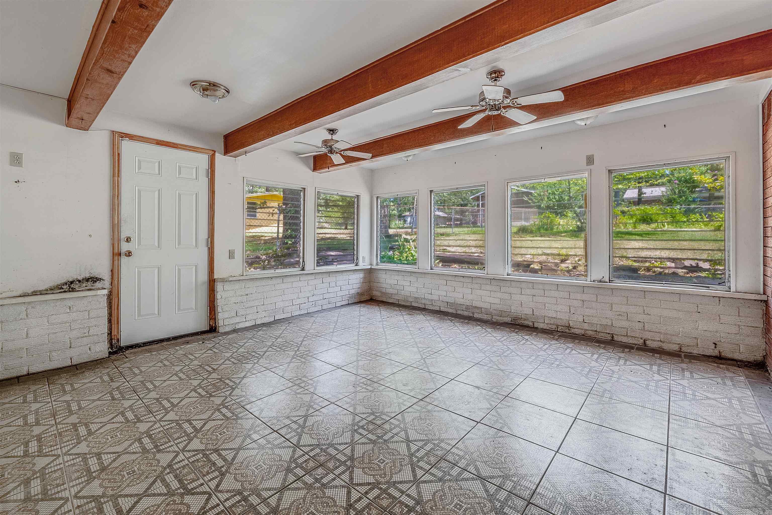 604 E Beverly Ave Sherwood, AR 72120