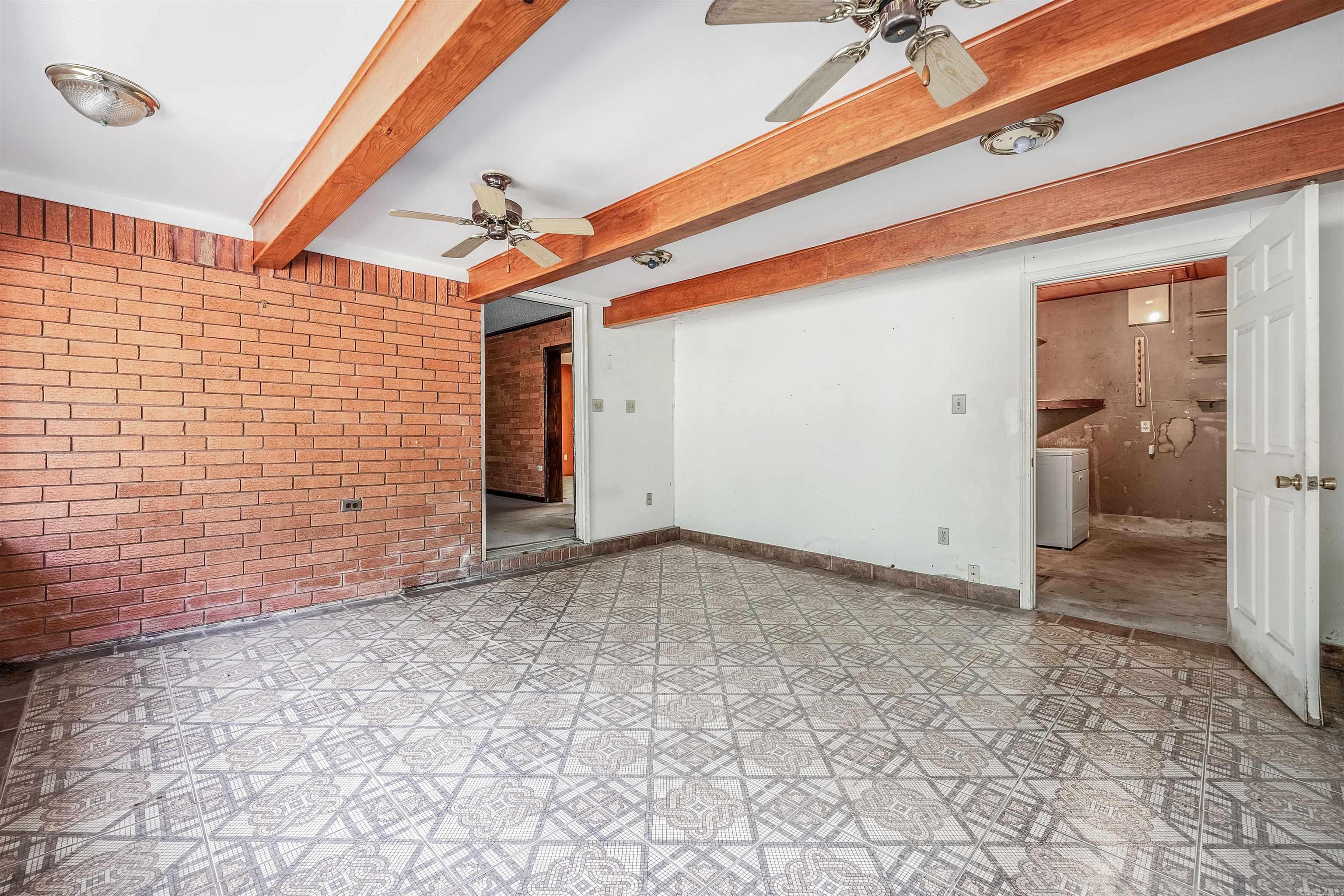 604 E Beverly Ave Sherwood, AR 72120