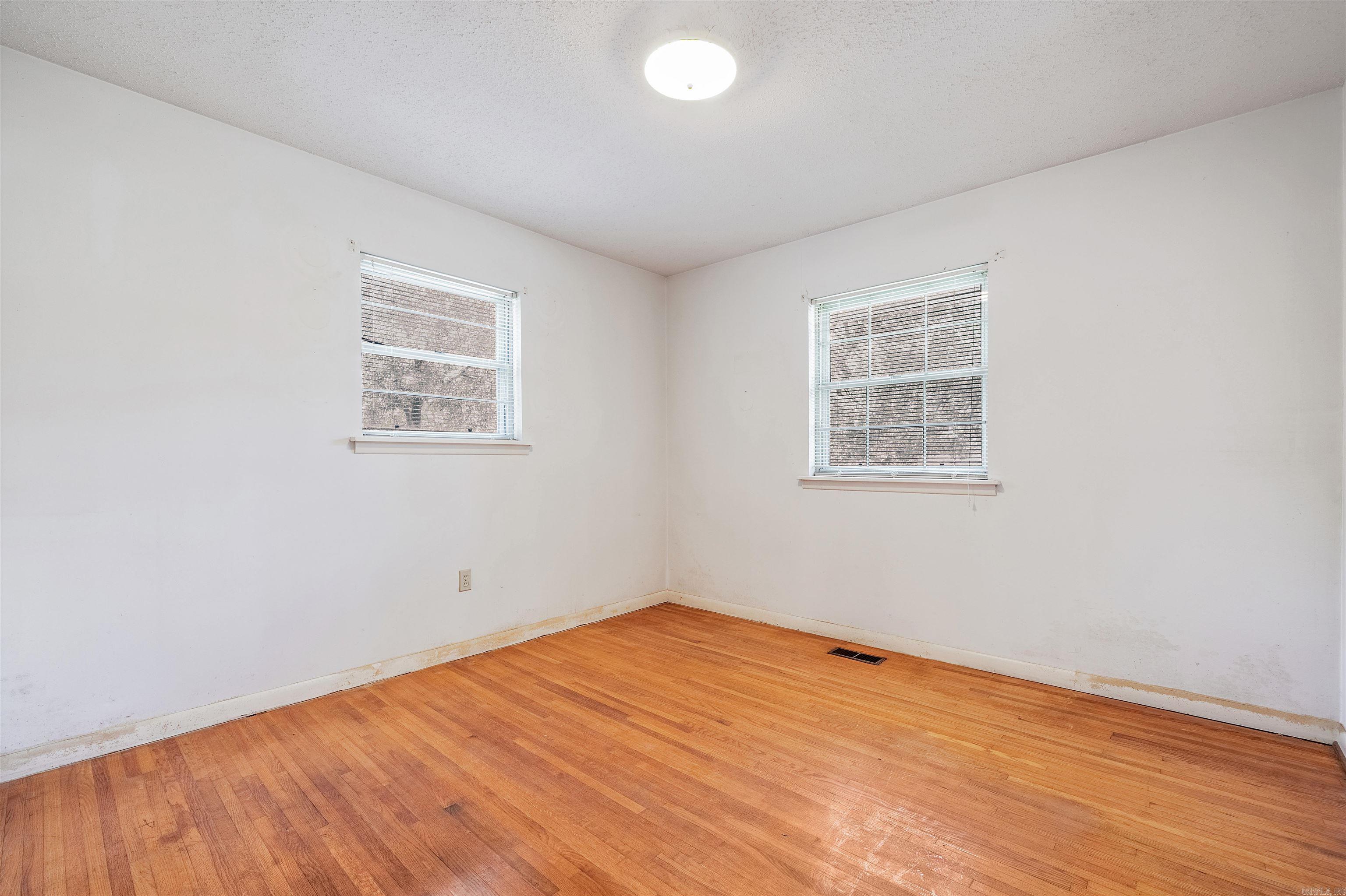 604 E Beverly Ave Sherwood, AR 72120