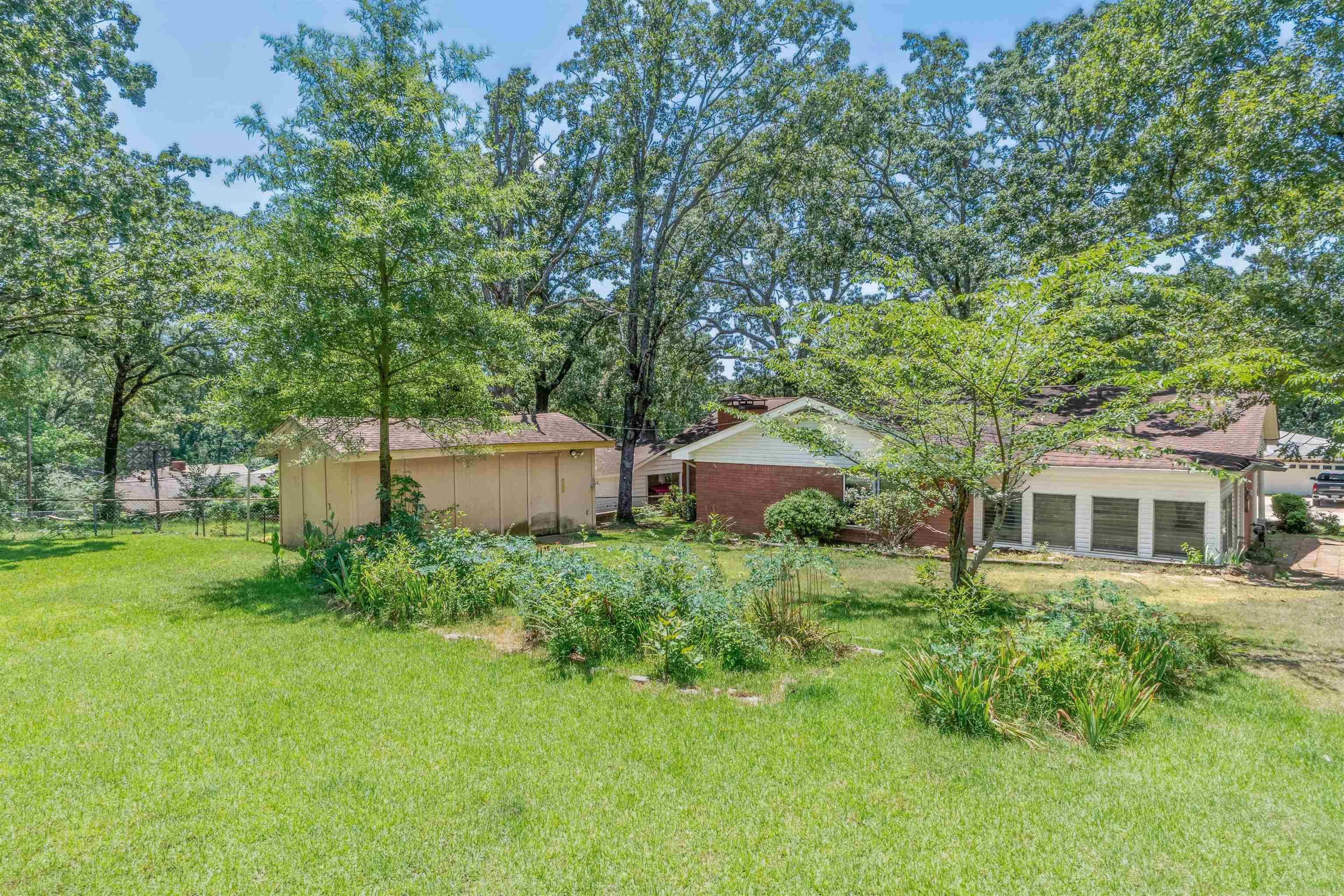 604 E Beverly Ave Sherwood, AR 72120