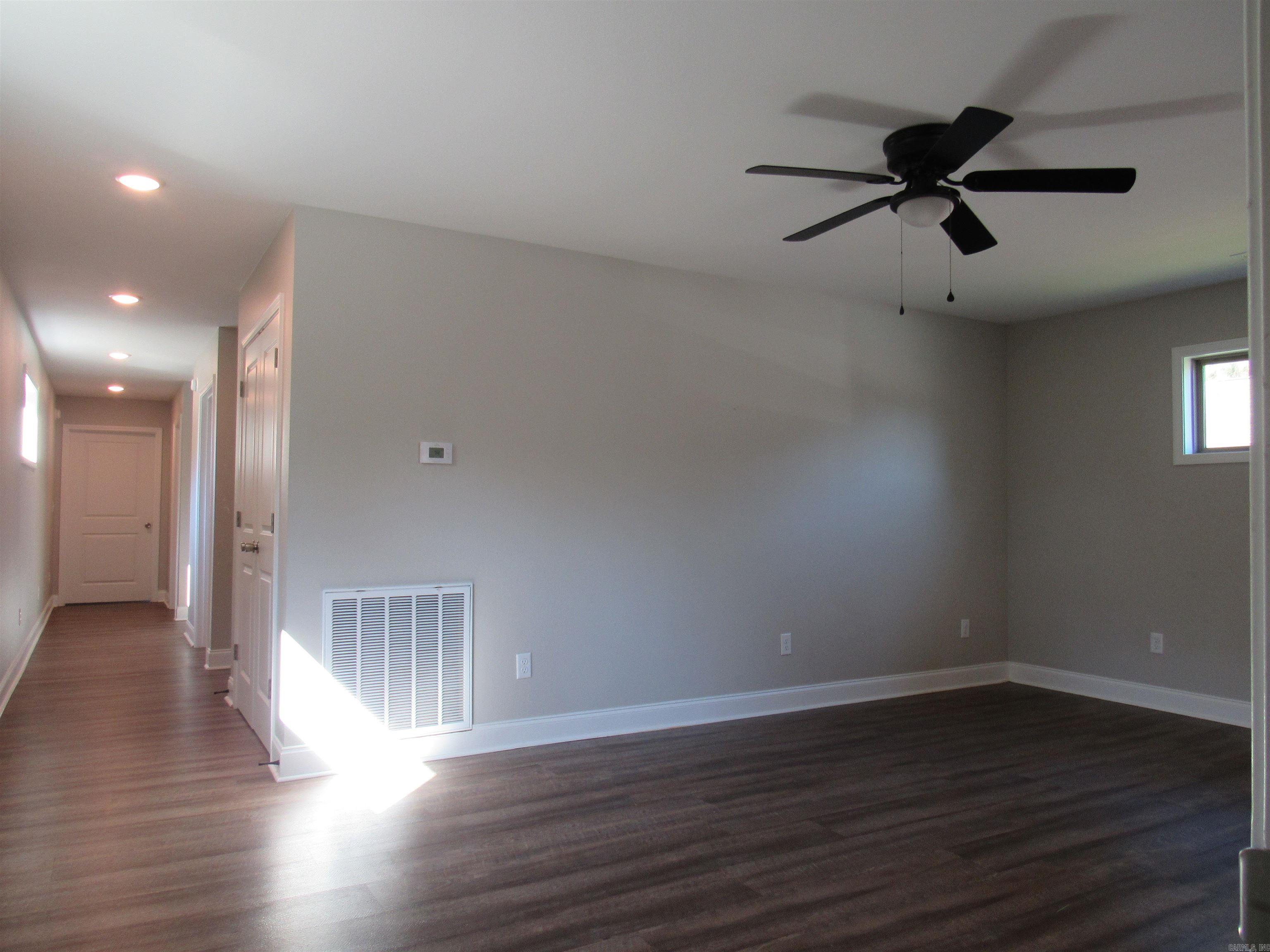 1516 S bailey  Jacksonville, AR