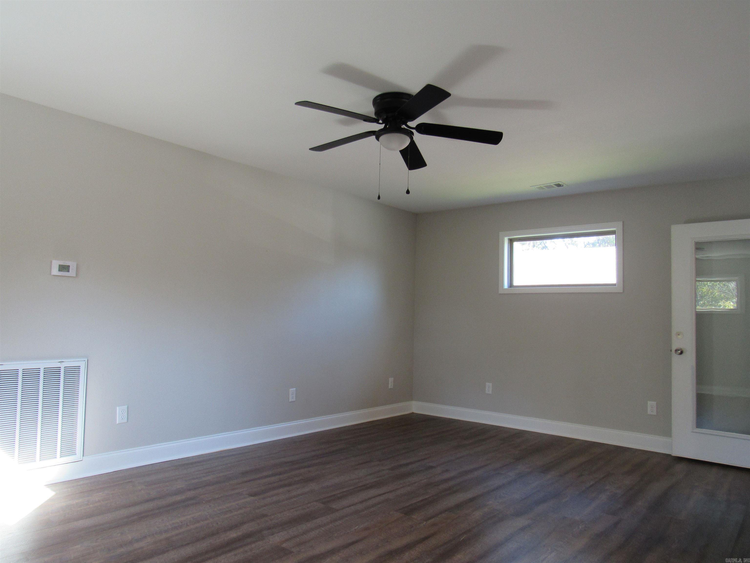 1516 S bailey  Jacksonville, AR