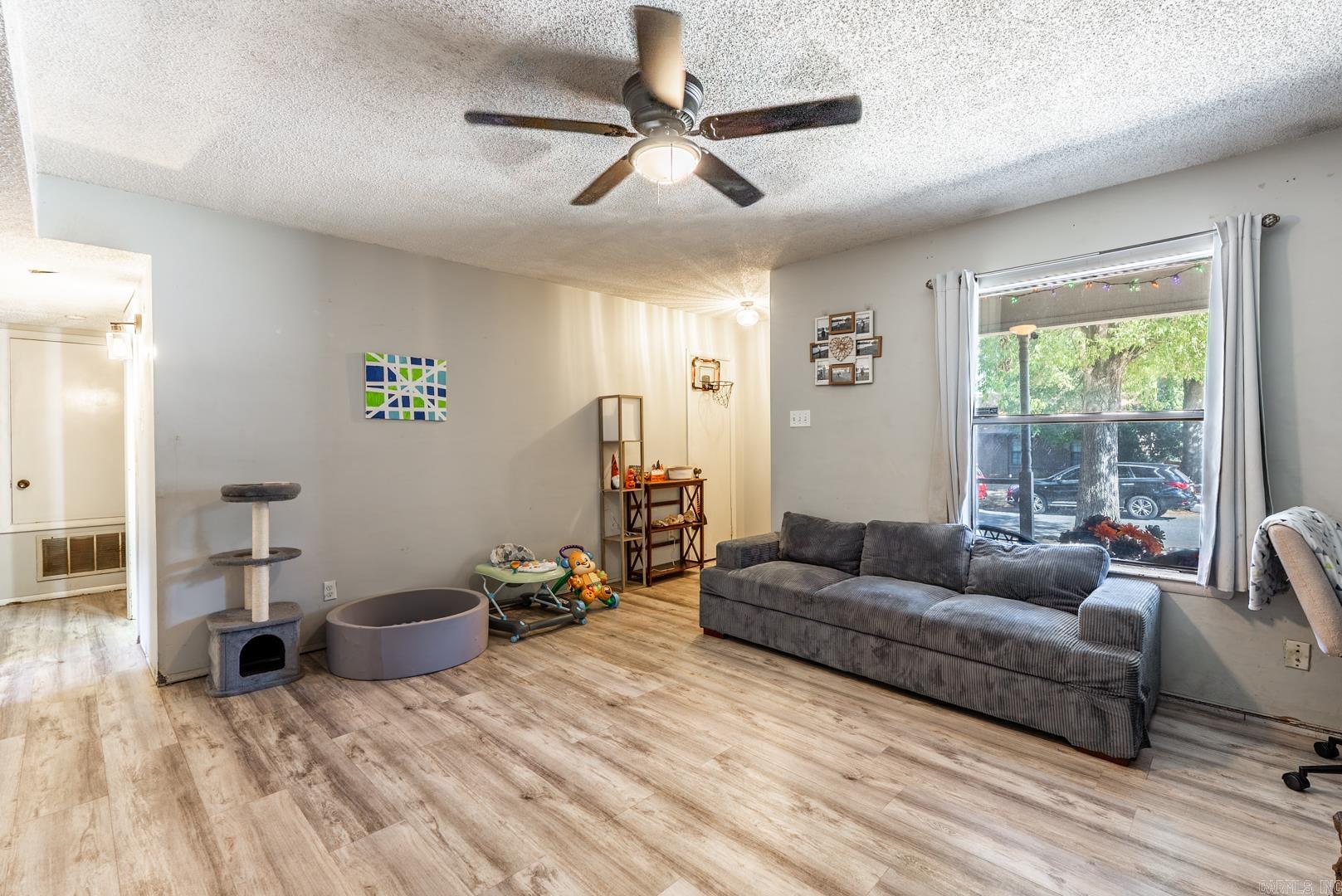 31 kingspark  Maumelle, AR