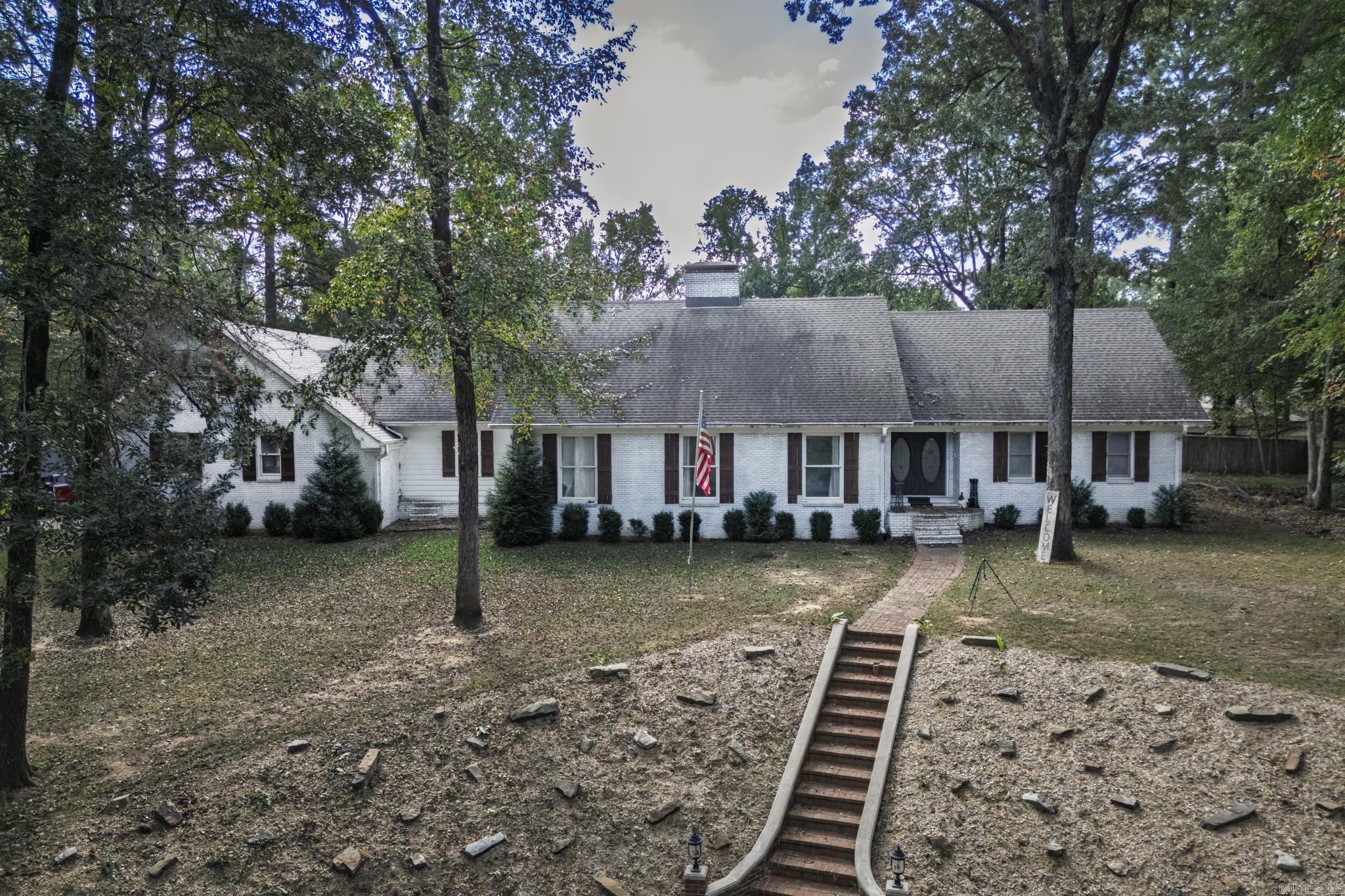 5 Montclair Circle Arkadelphia, AR 71923