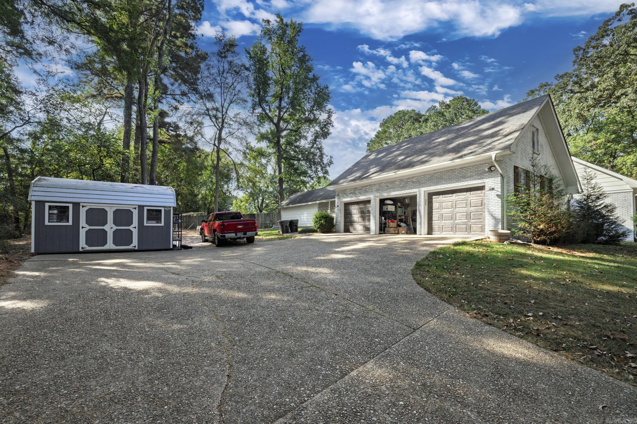 5 Montclair Circle Arkadelphia, AR 71923