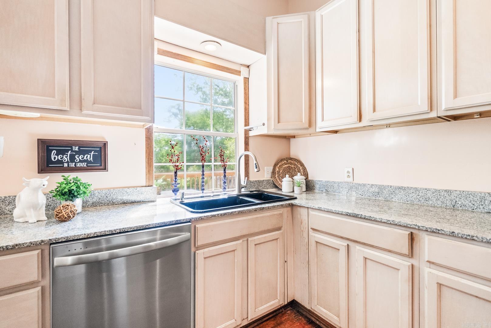 1509 S Spring Little Rock, AR 72202