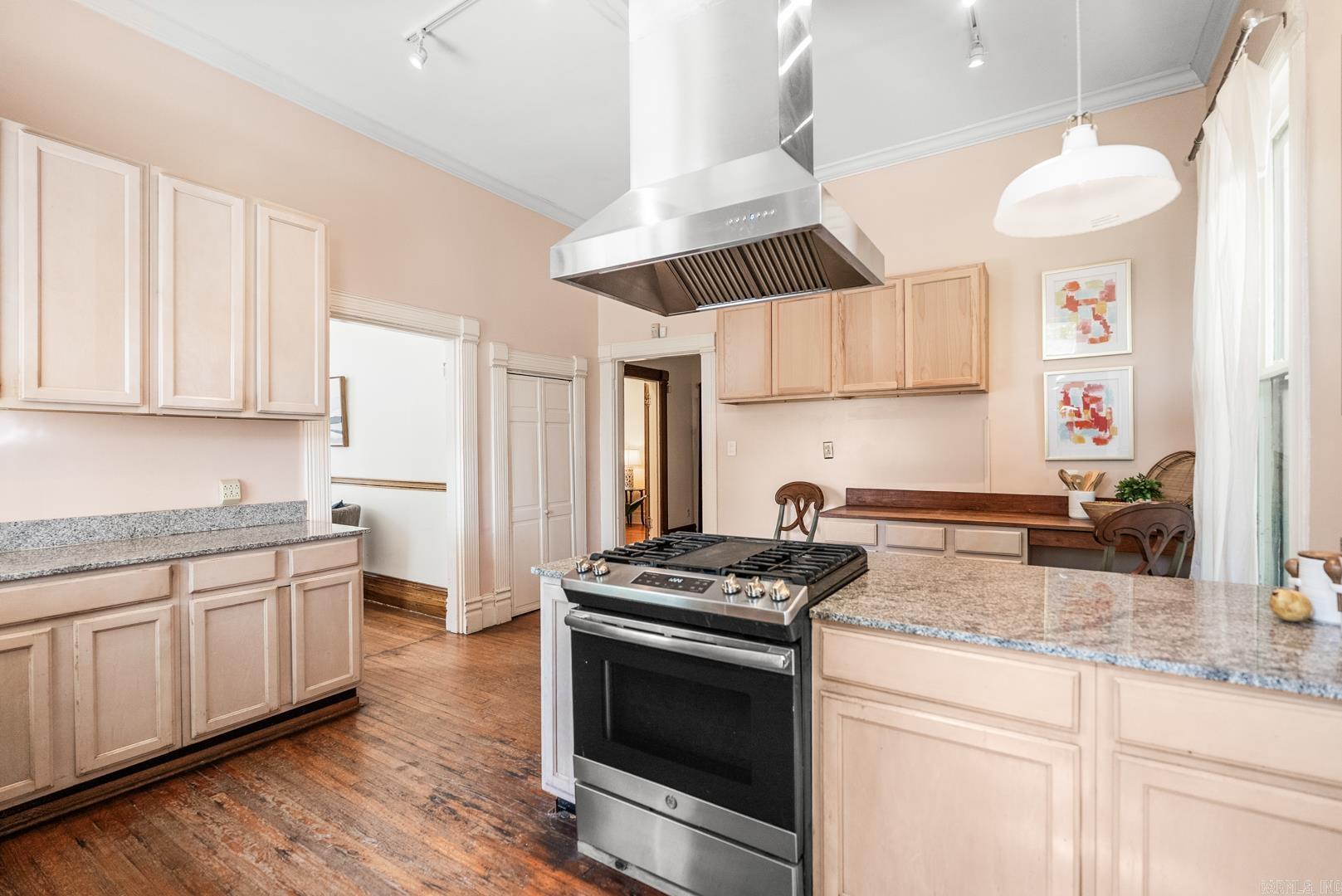 1509 S Spring Little Rock, AR 72202