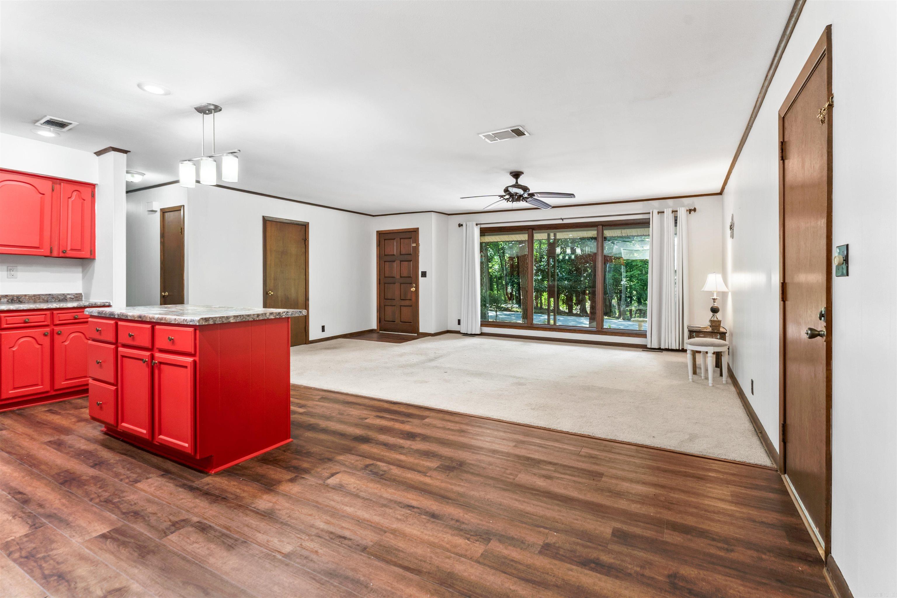 1 Herencia Circle Hot Springs Village, AR 71909