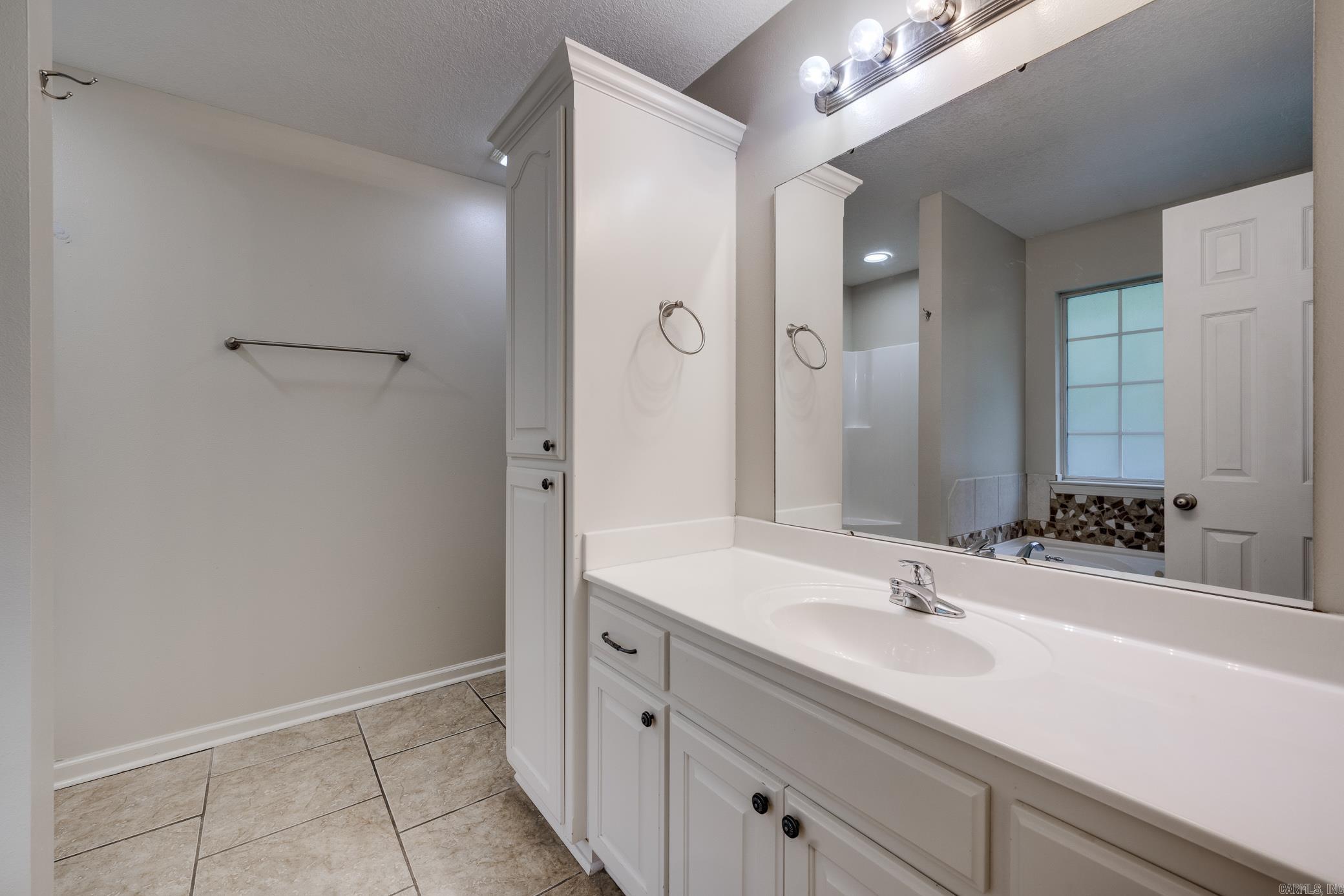 25 Thomas Circle Greenbrier, AR 72058