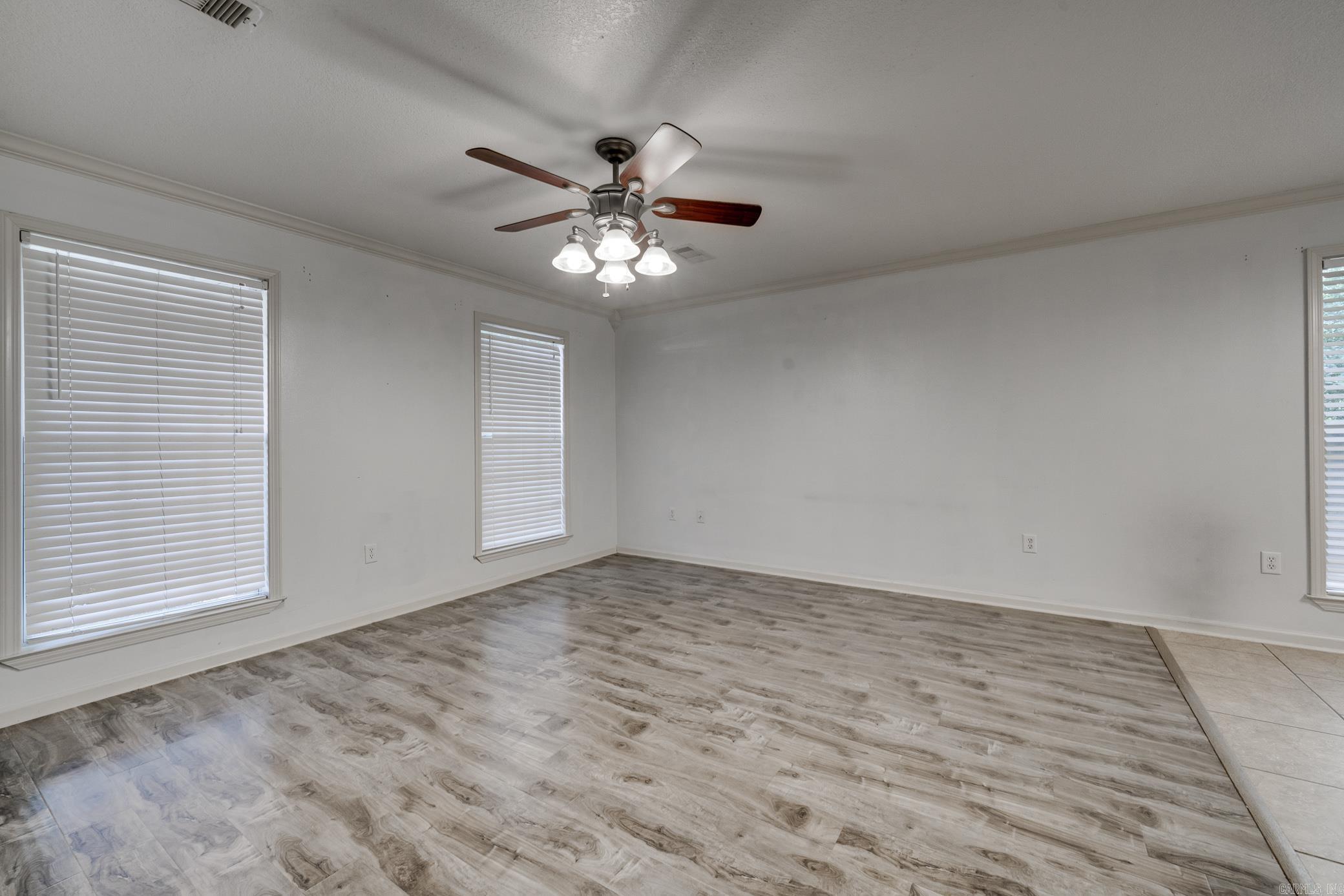 25 Thomas Circle Greenbrier, AR 72058