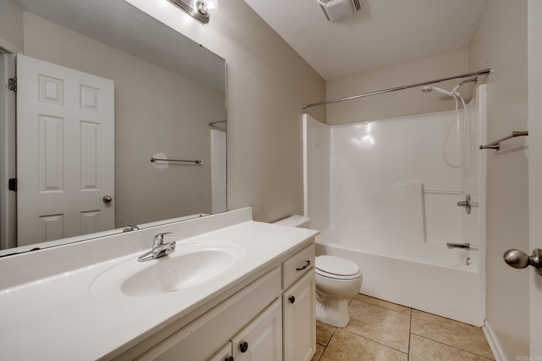 25 Thomas Circle Greenbrier, AR 72058