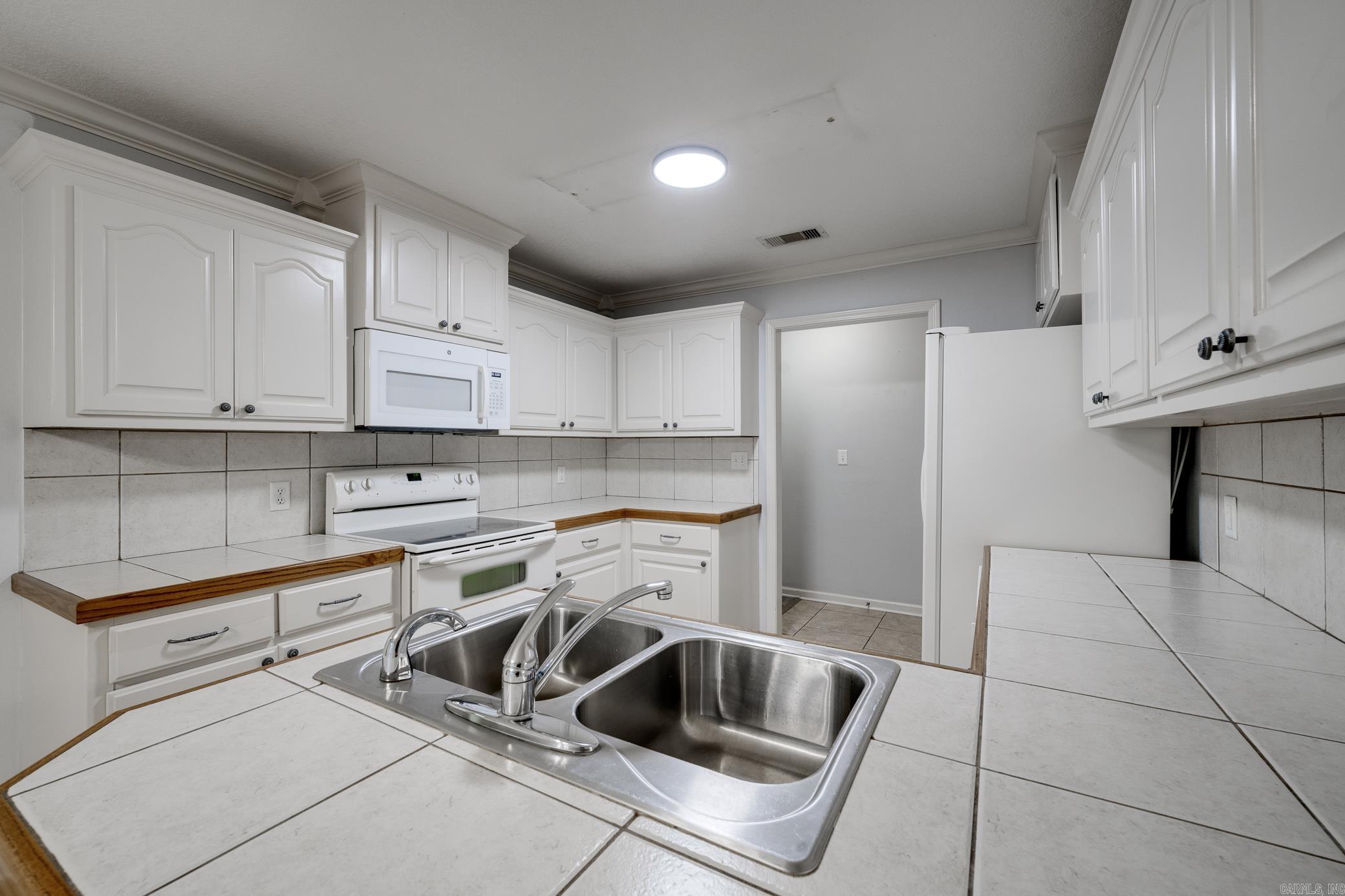 25 Thomas Circle Greenbrier, AR 72058