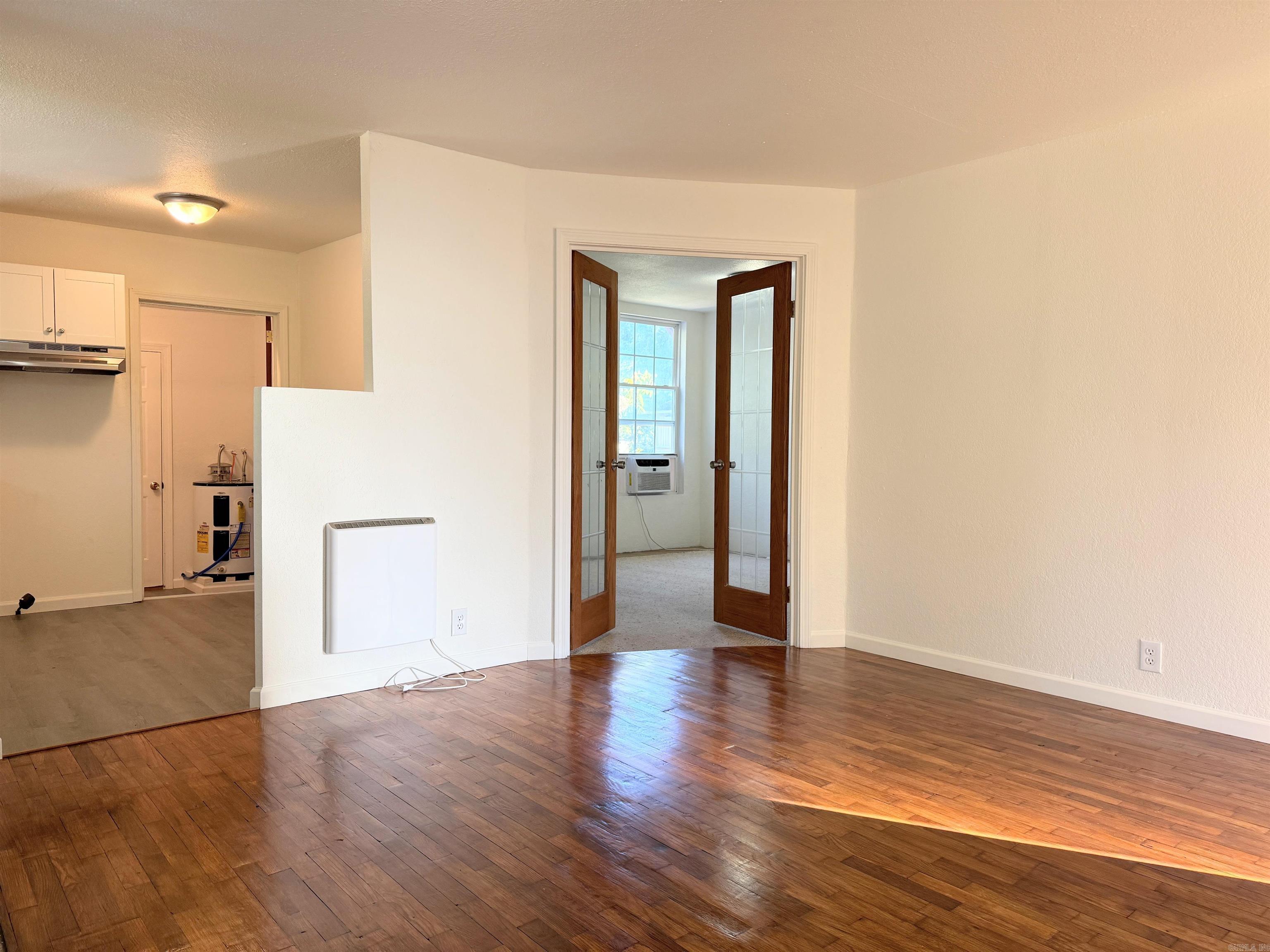 215 S Montgomerey  Clarksville, AR