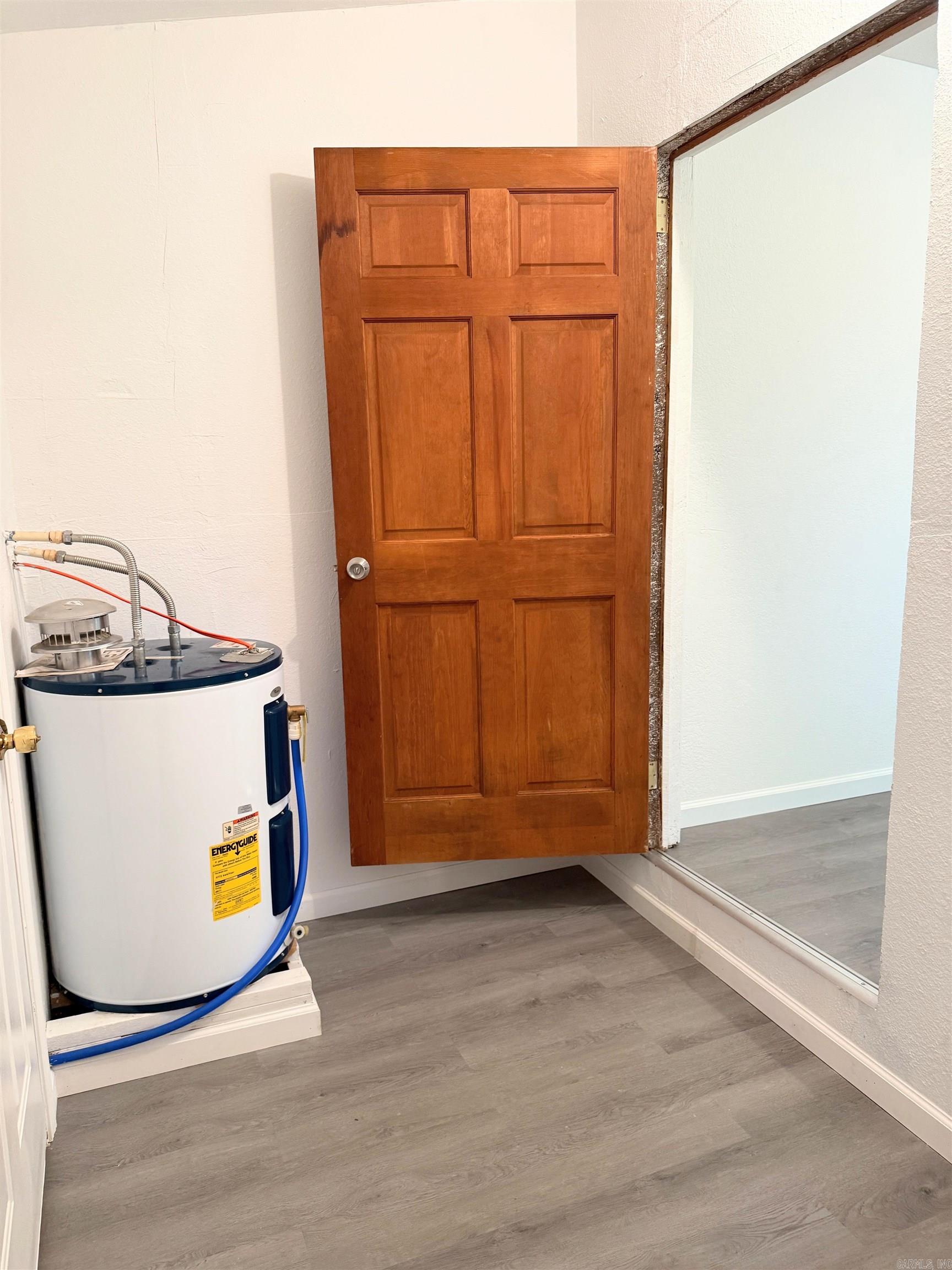 215 S Montgomerey  Clarksville, AR