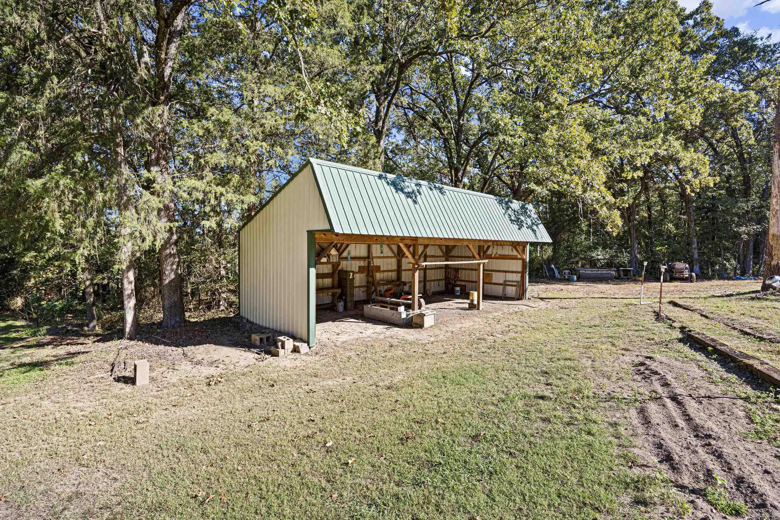 2500 E 8th  Danville, AR