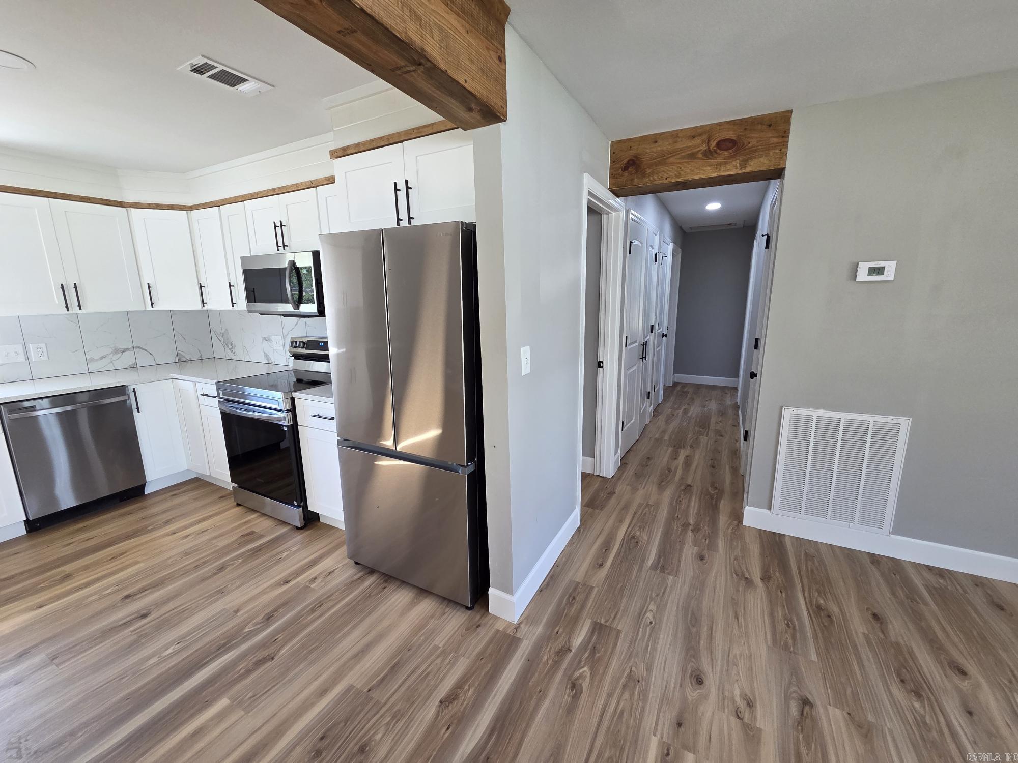 2735 Floral  Floral, AR