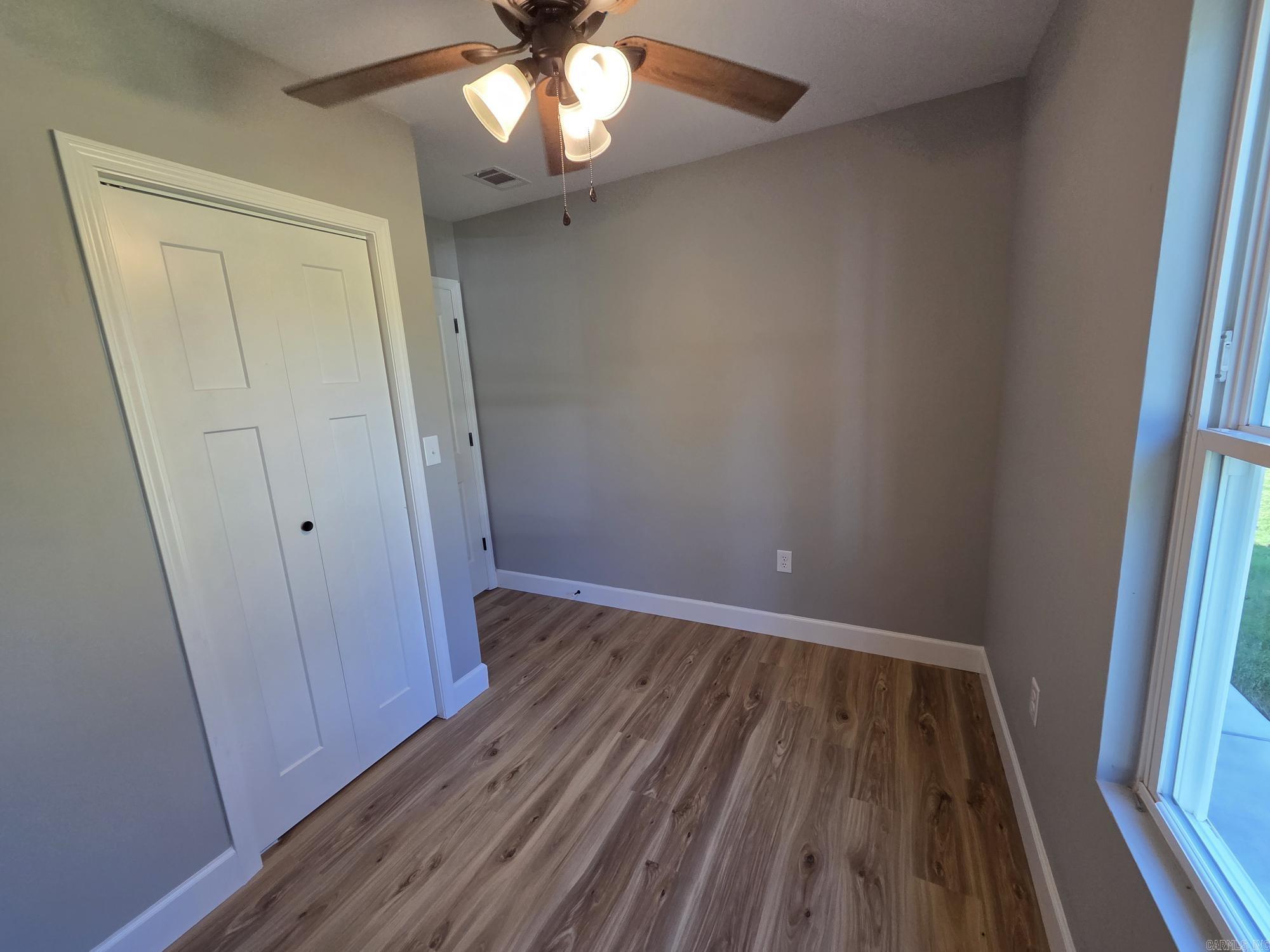 2735 Floral  Floral, AR