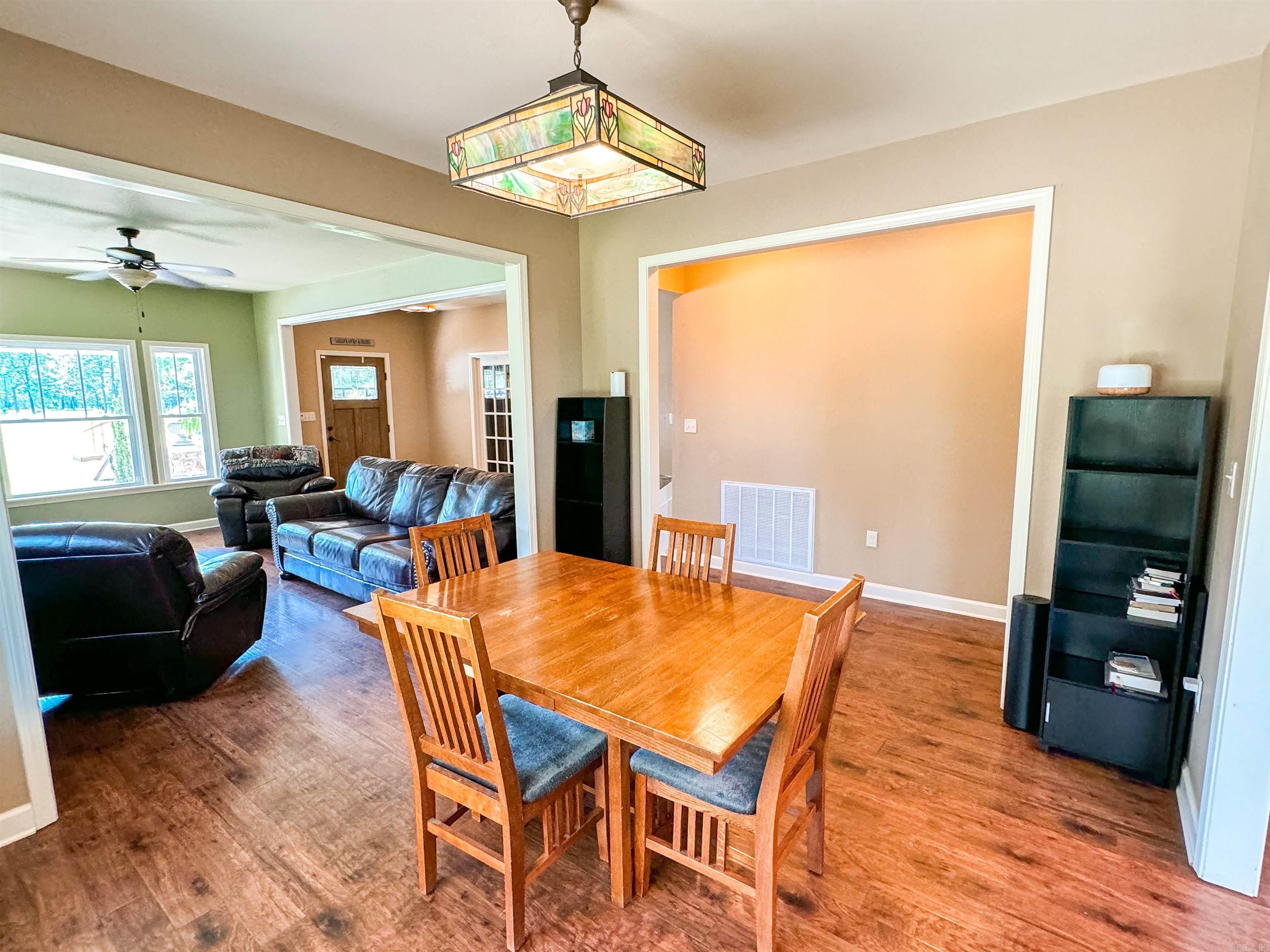 125 Gassaway Searcy, AR 72143