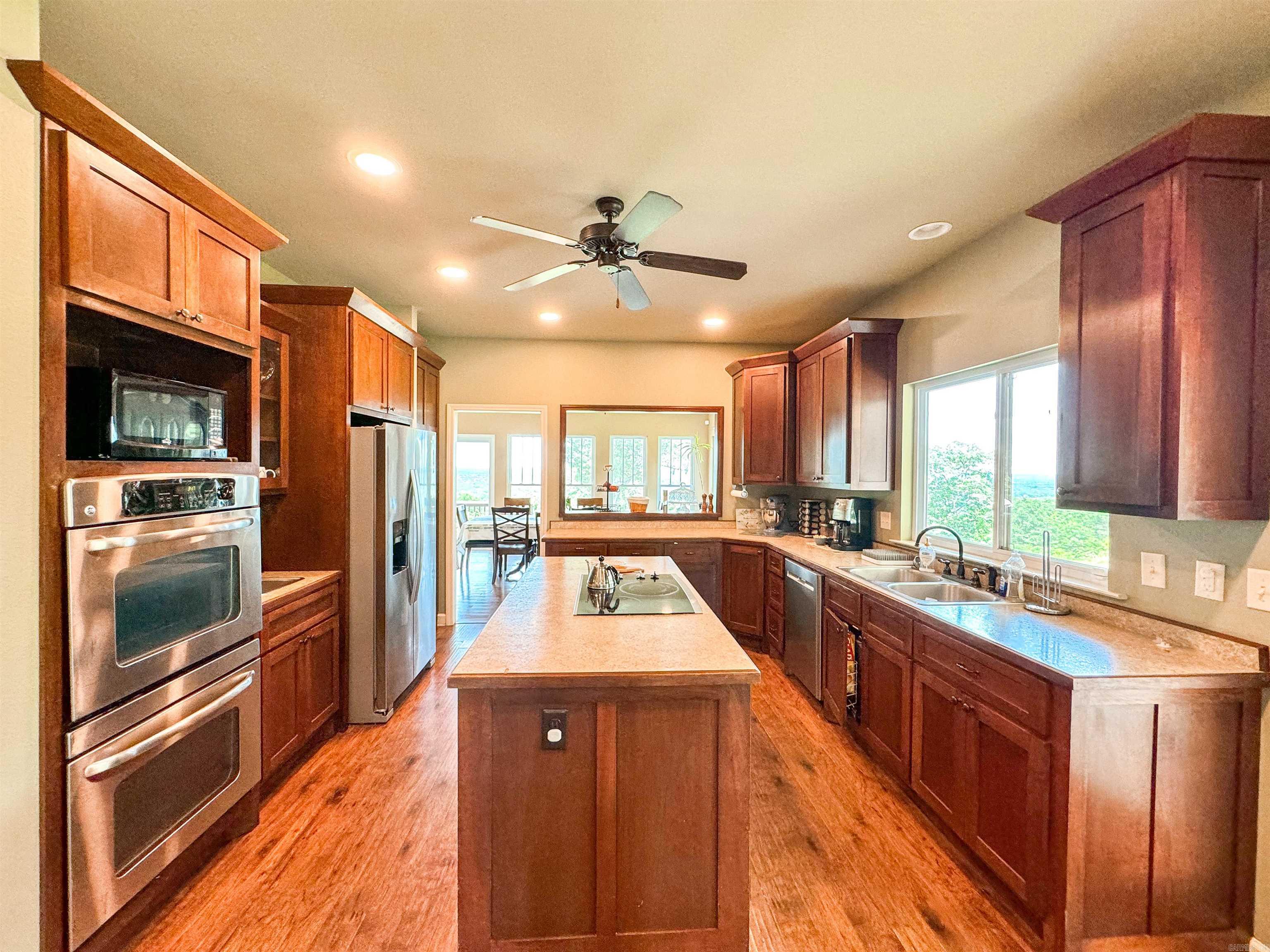 125 Gassaway Searcy, AR 72143