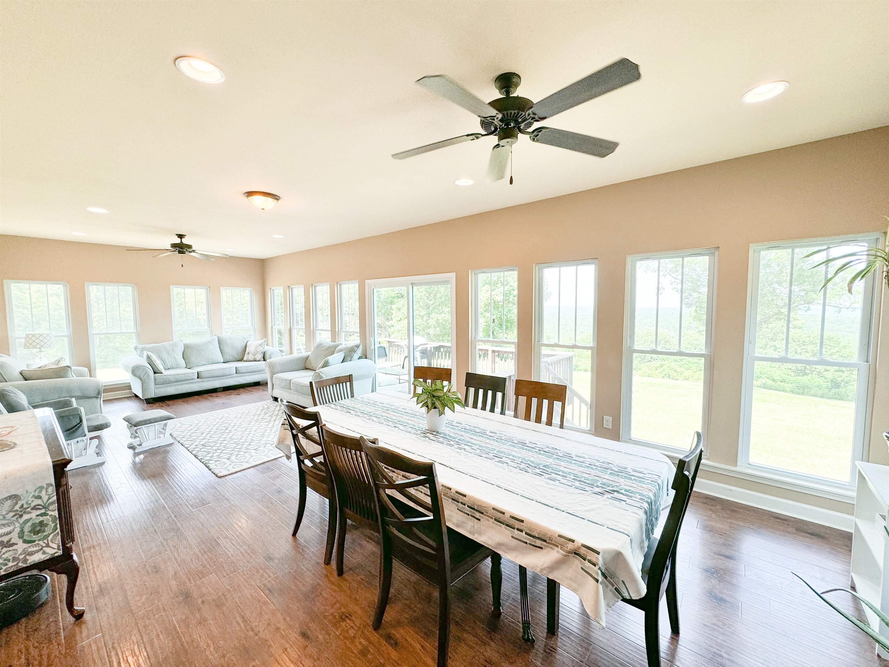 125 Gassaway Searcy, AR 72143