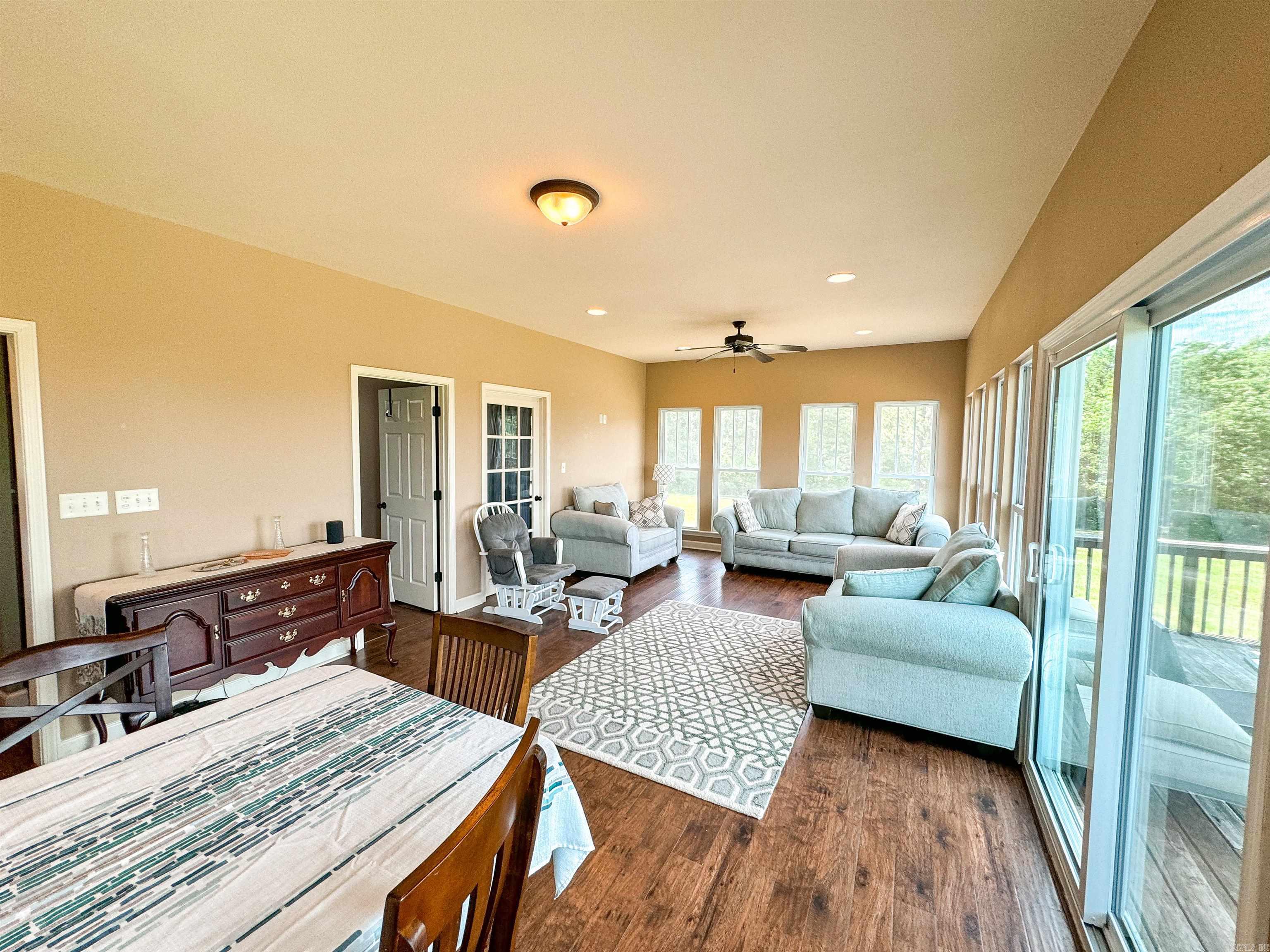 125 Gassaway Searcy, AR 72143