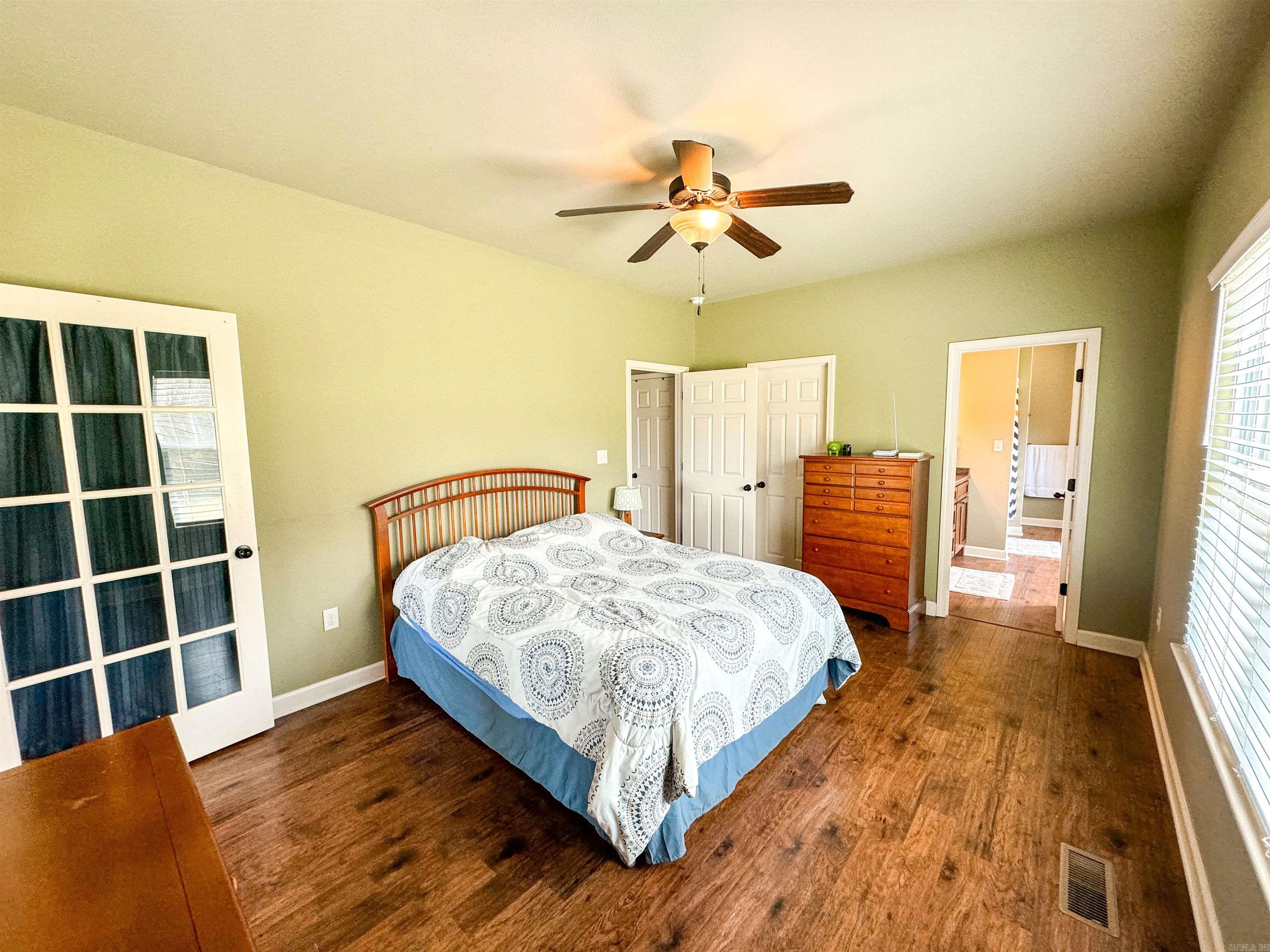 125 Gassaway Searcy, AR 72143