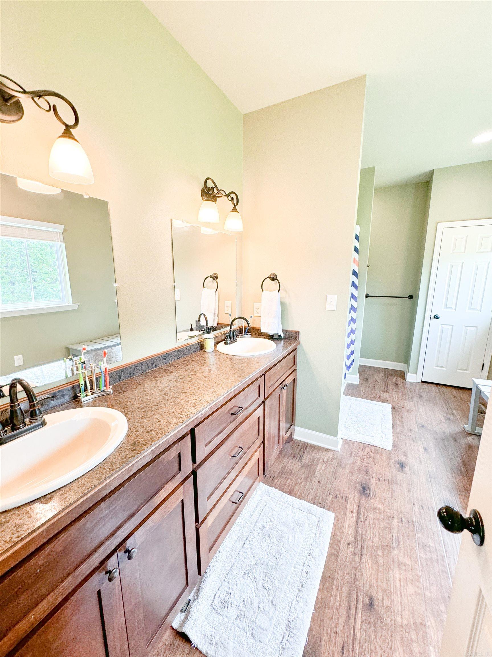 125 Gassaway Searcy, AR 72143