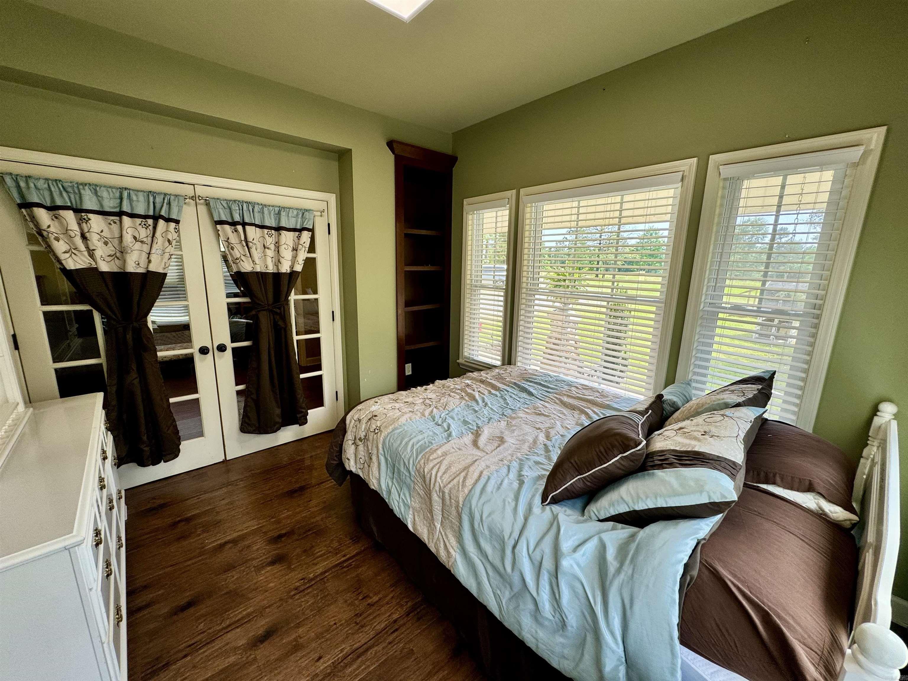 125 Gassaway Searcy, AR 72143