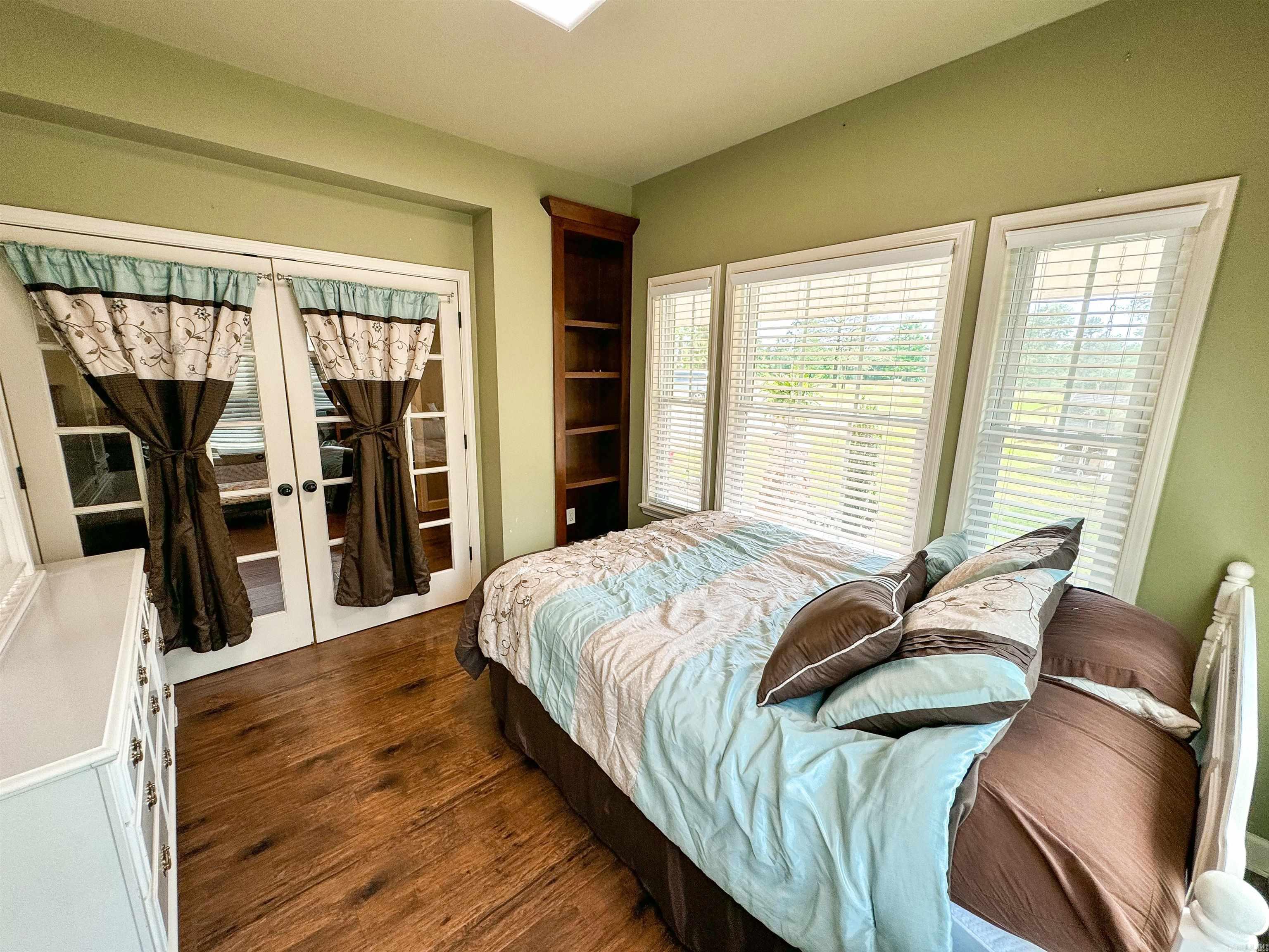 125 Gassaway Searcy, AR 72143