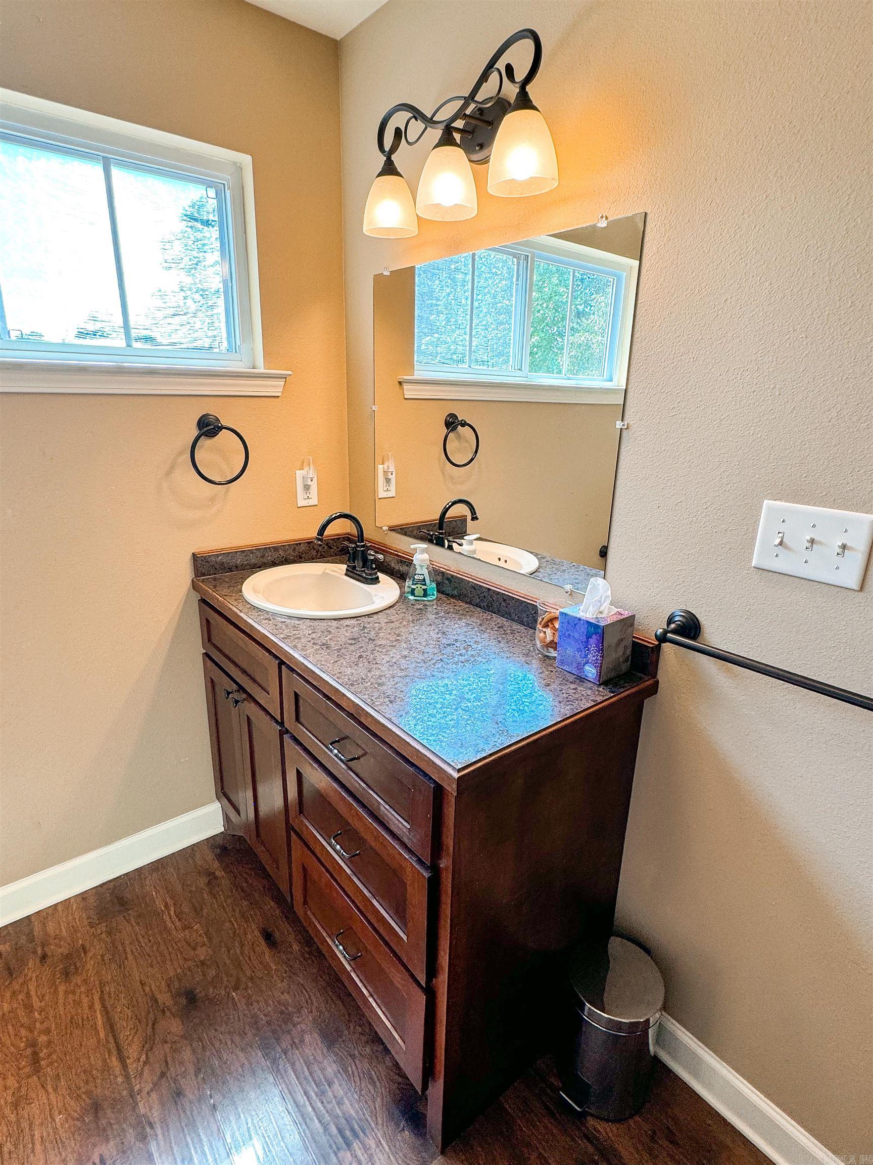 125 Gassaway Searcy, AR 72143