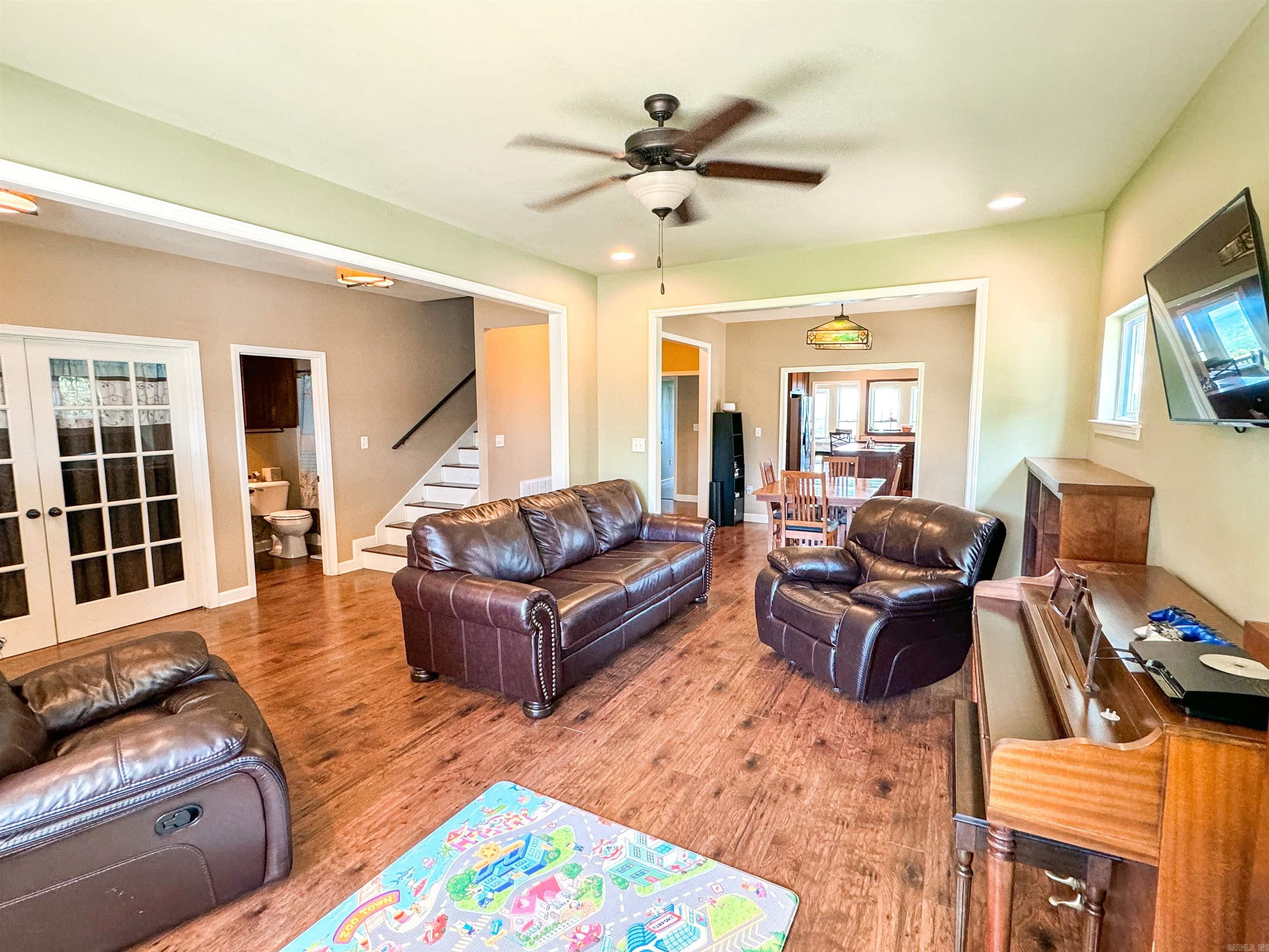 125 Gassaway Searcy, AR 72143