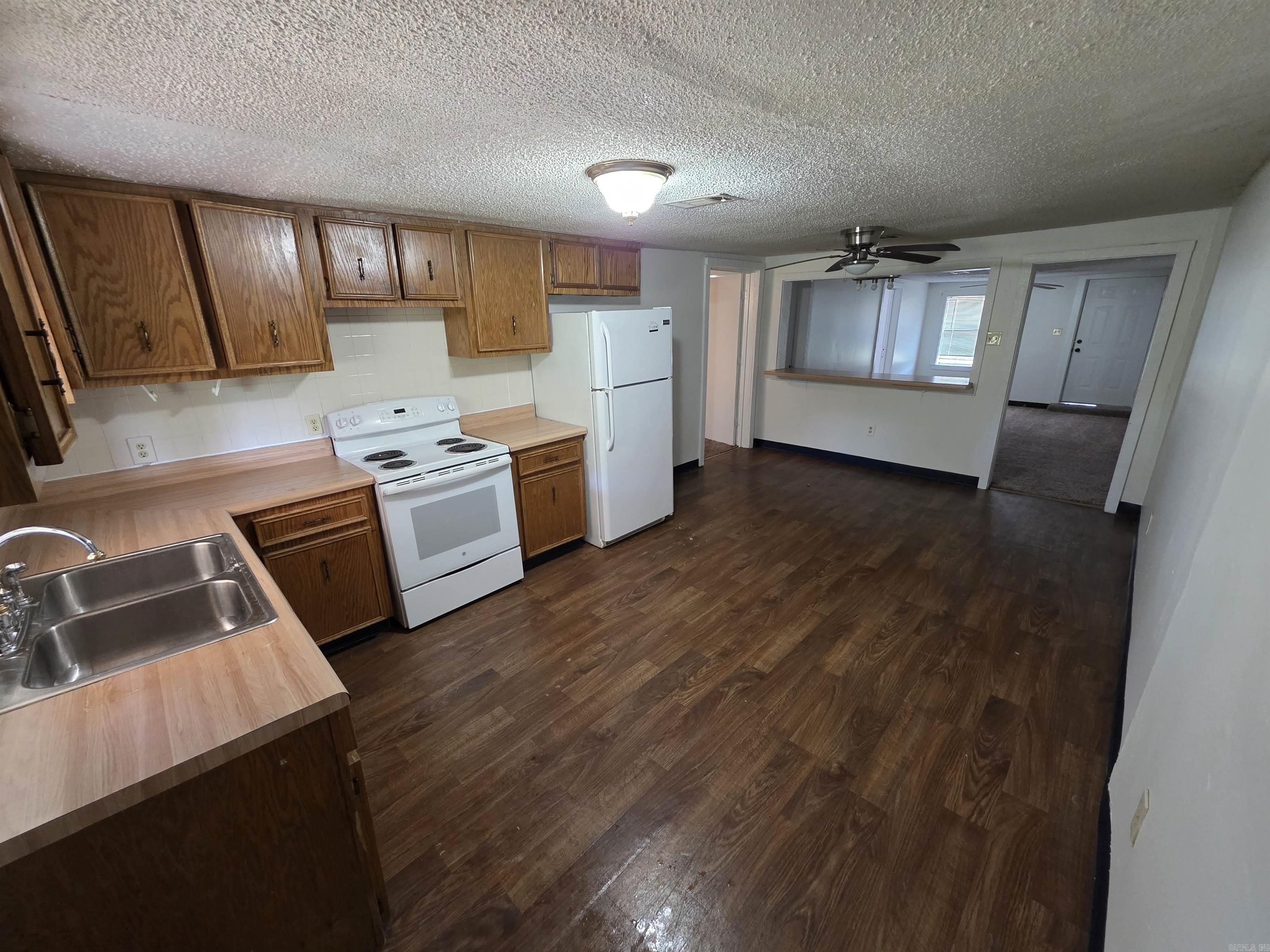 5101 B.B.  Little Rock, AR