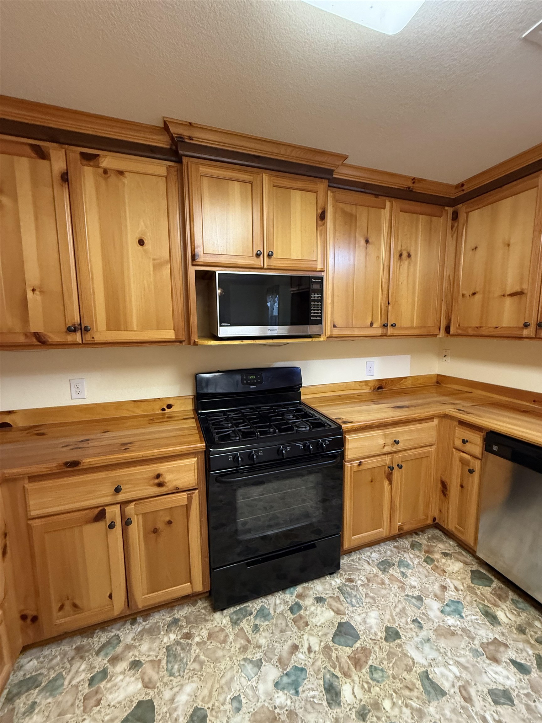 6331 Sycamore  Bismarck, AR