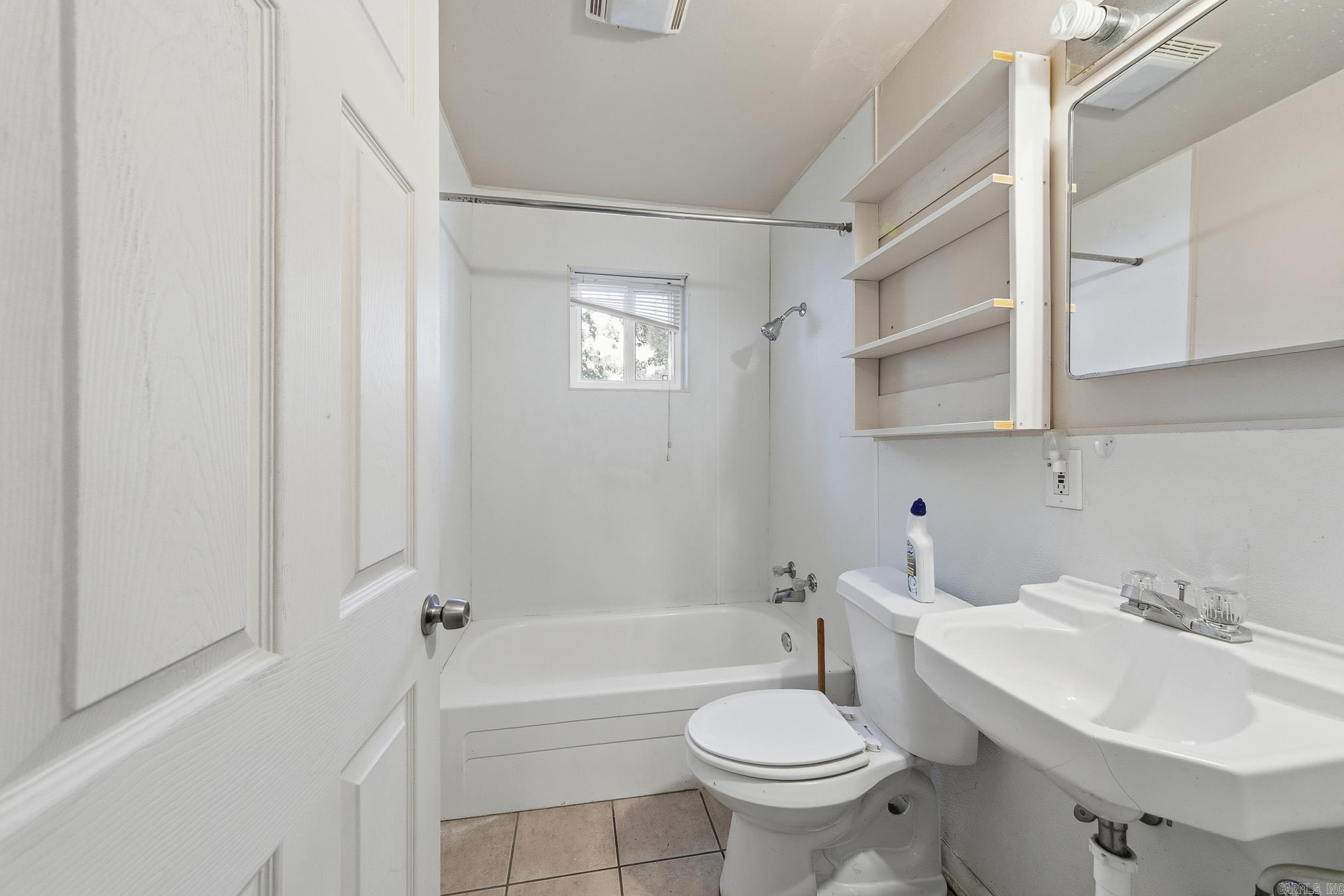 208 Calloway  Sherwood, AR