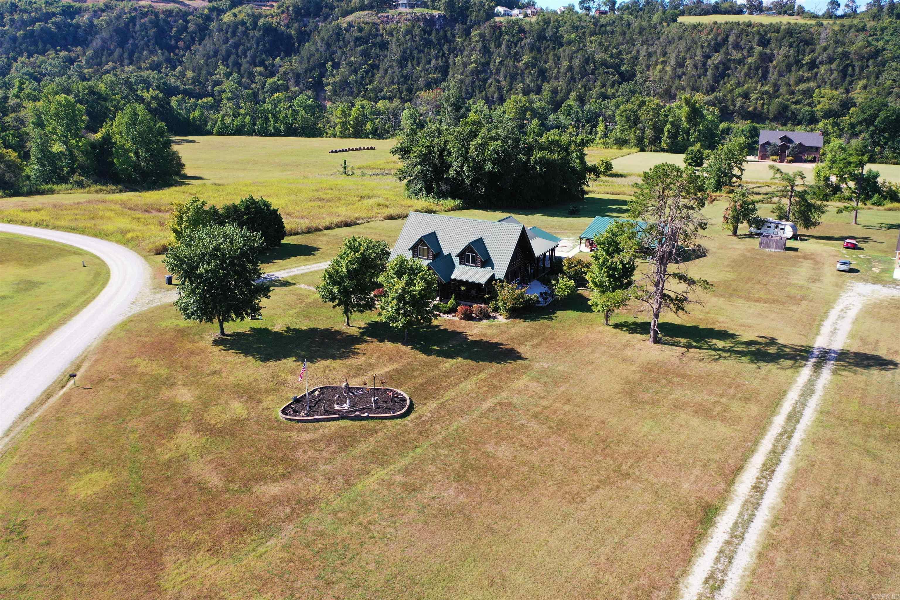 497 CR 101  Norfork, AR