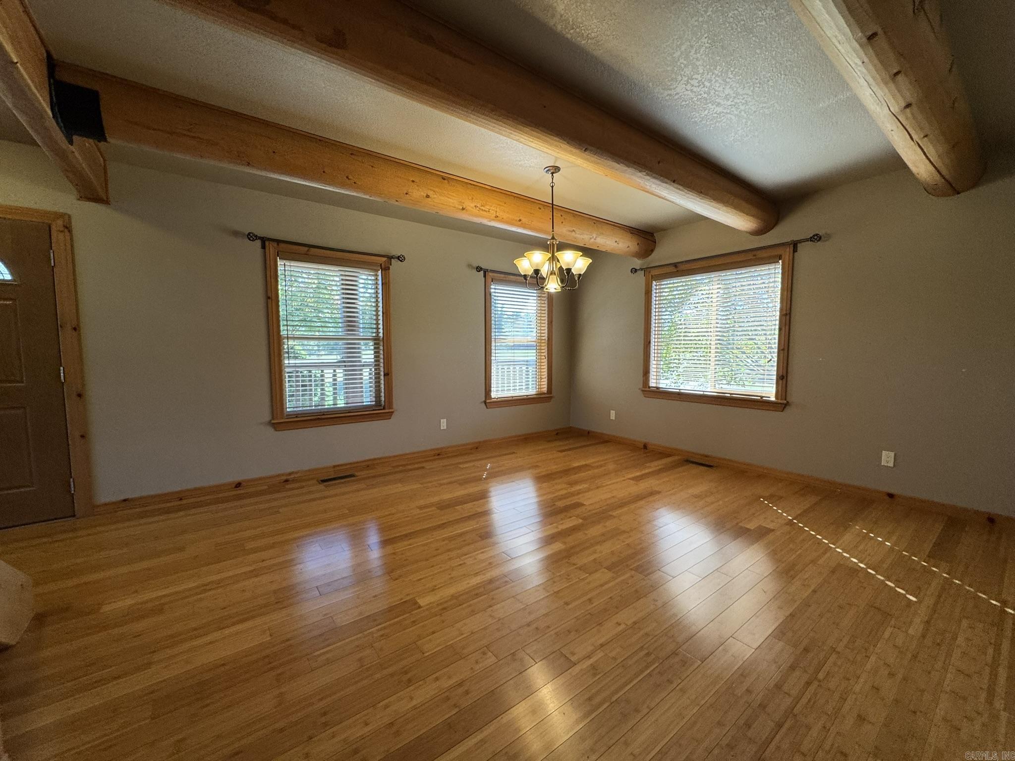 497 CR 101  Norfork, AR