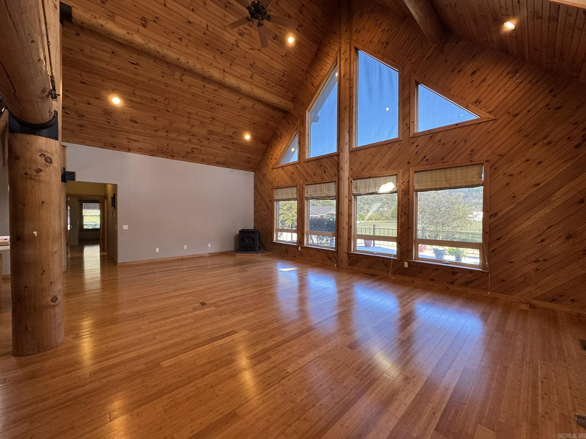 497 CR 101  Norfork, AR