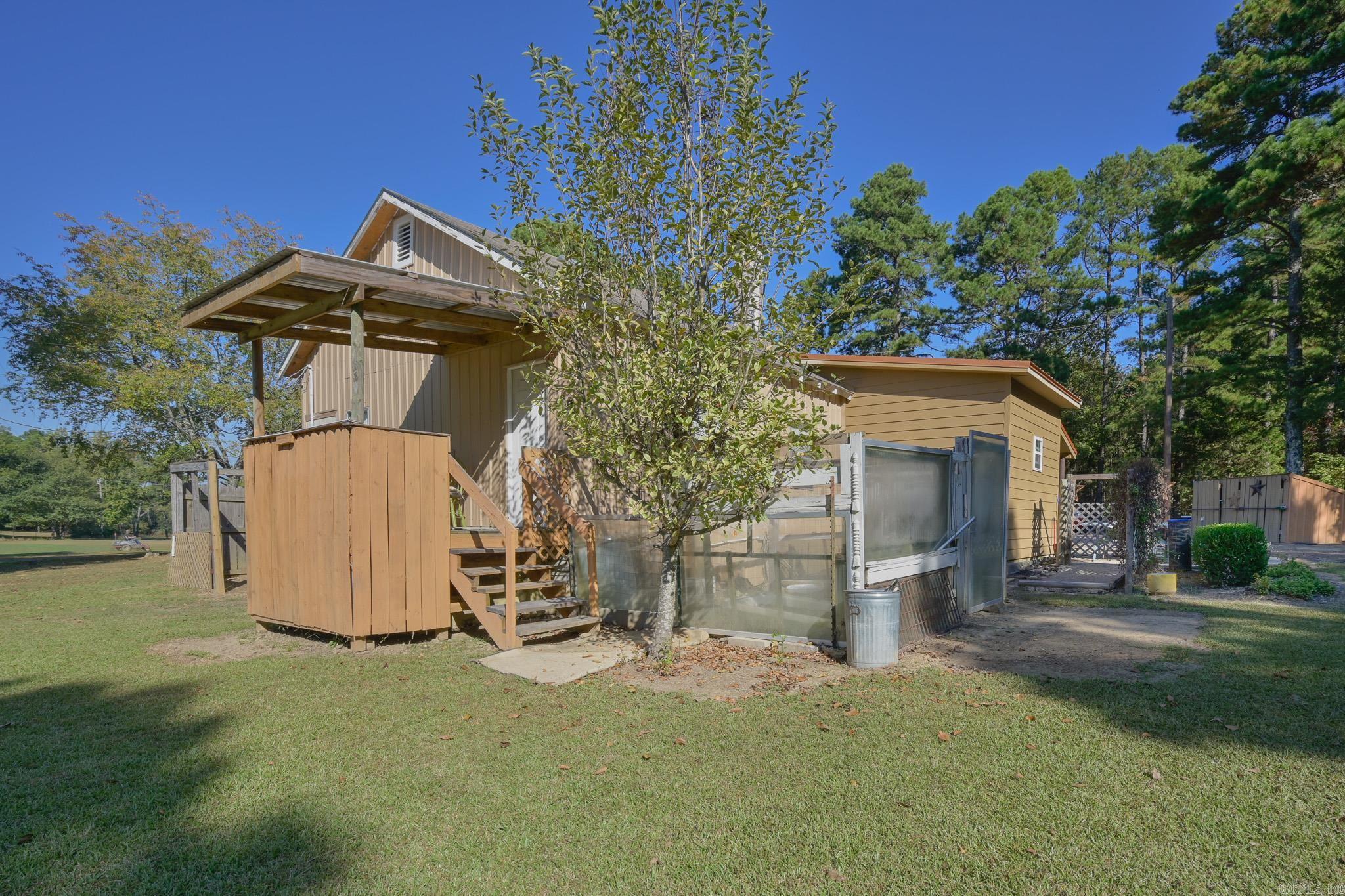 446 Polk Rd 32  Cove, AR