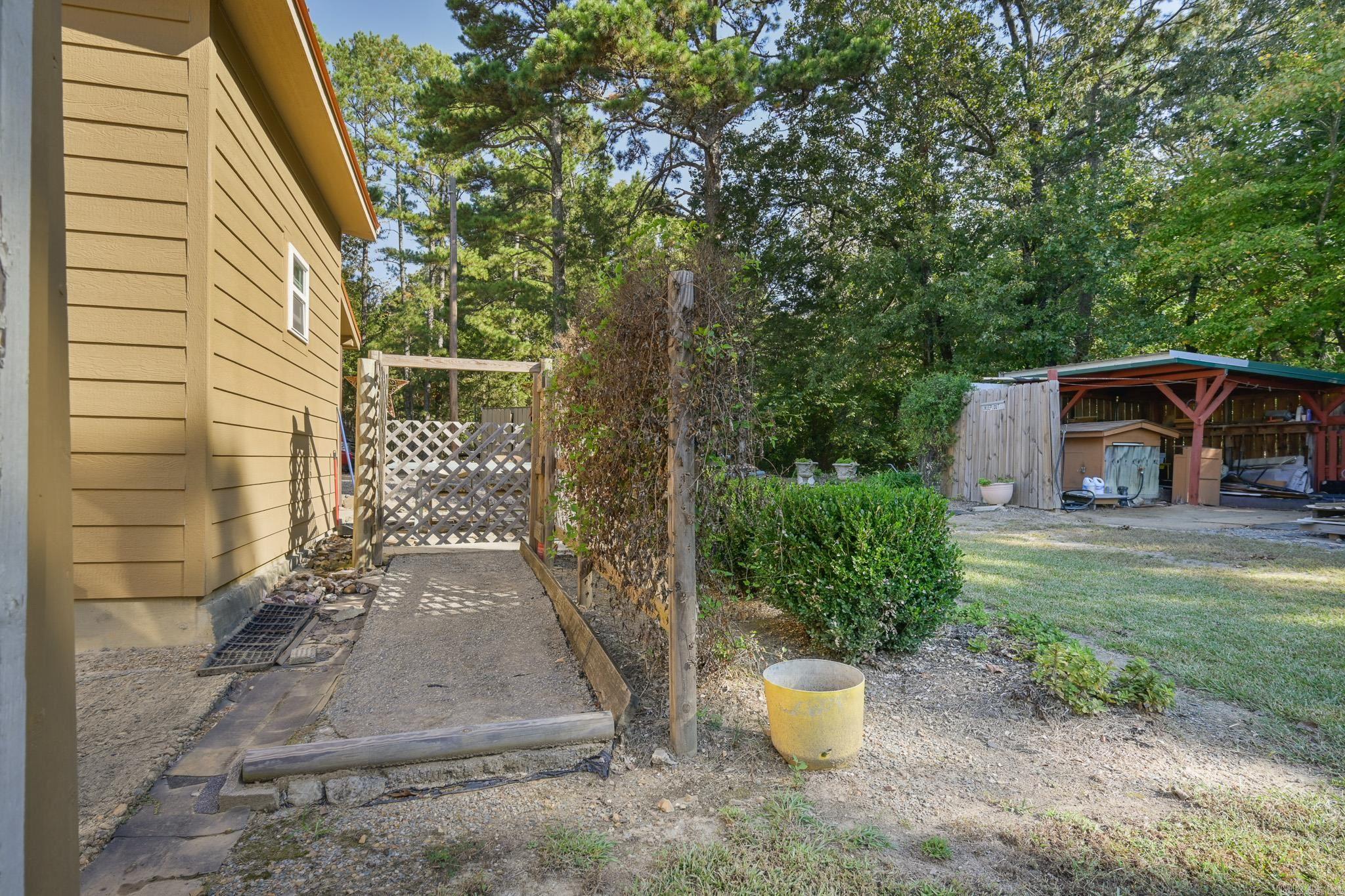 446 Polk Rd 32  Cove, AR