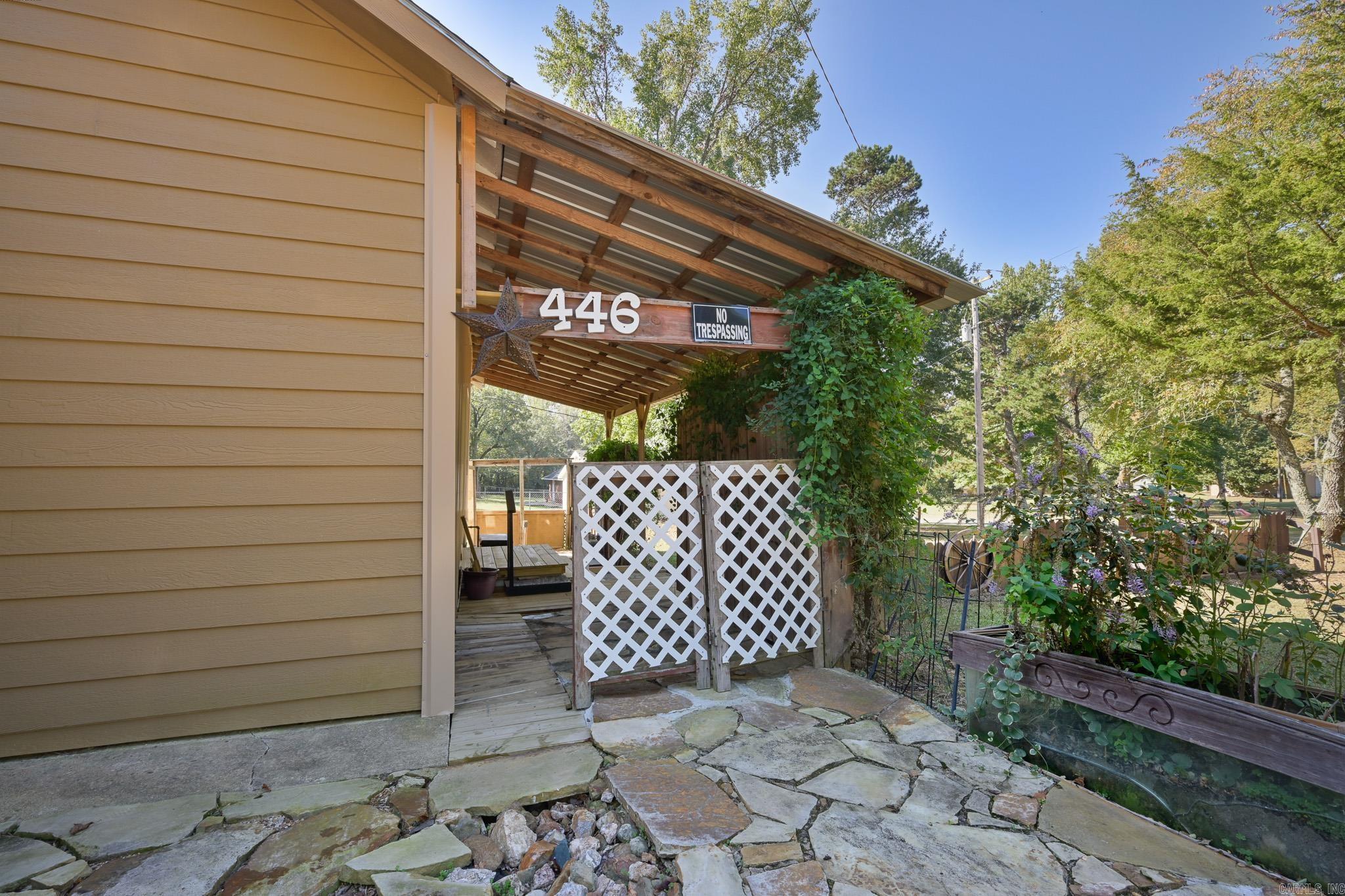 446 Polk Rd 32  Cove, AR