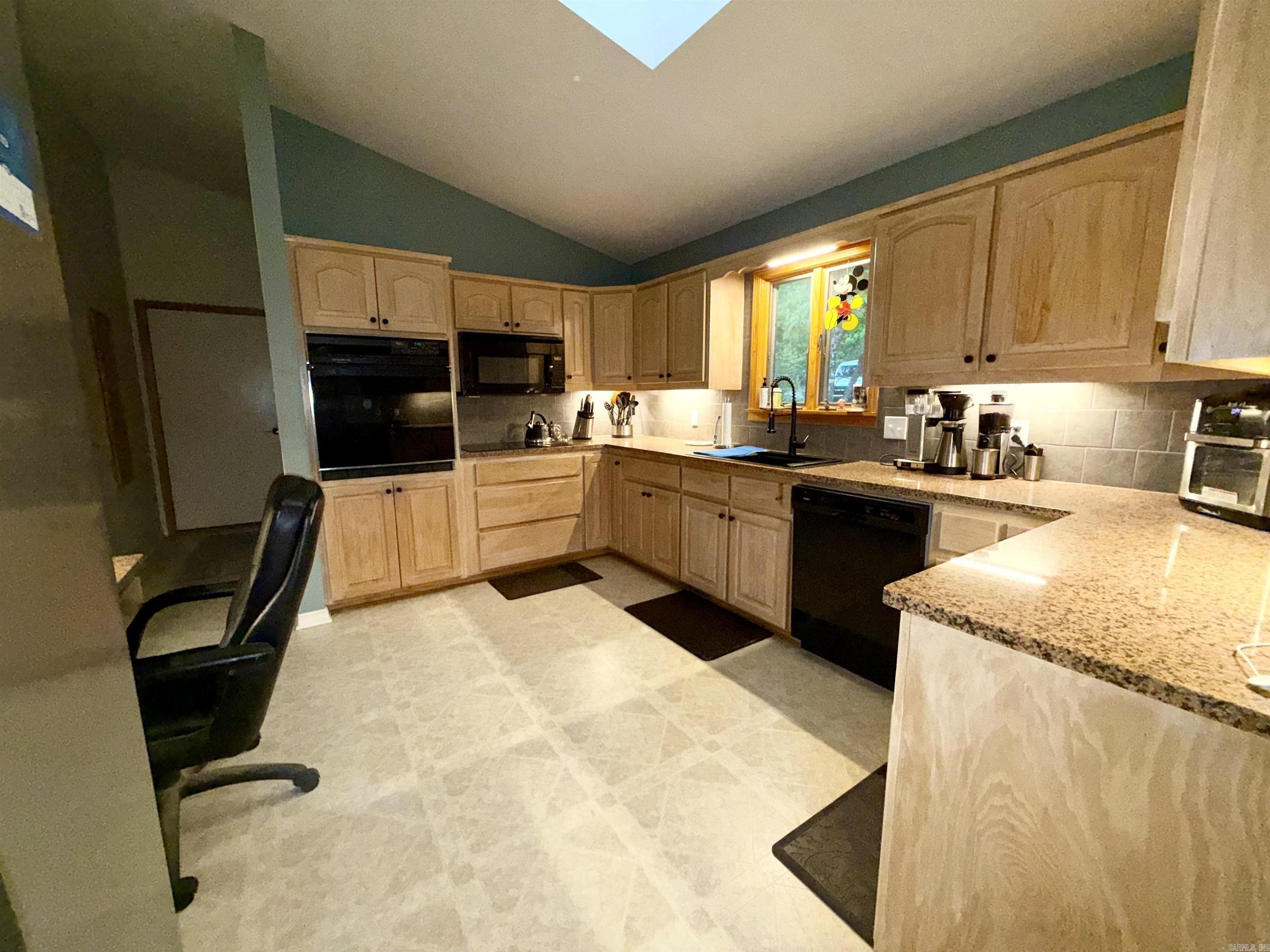 110 Drawbridge  Fairfield Bay, AR