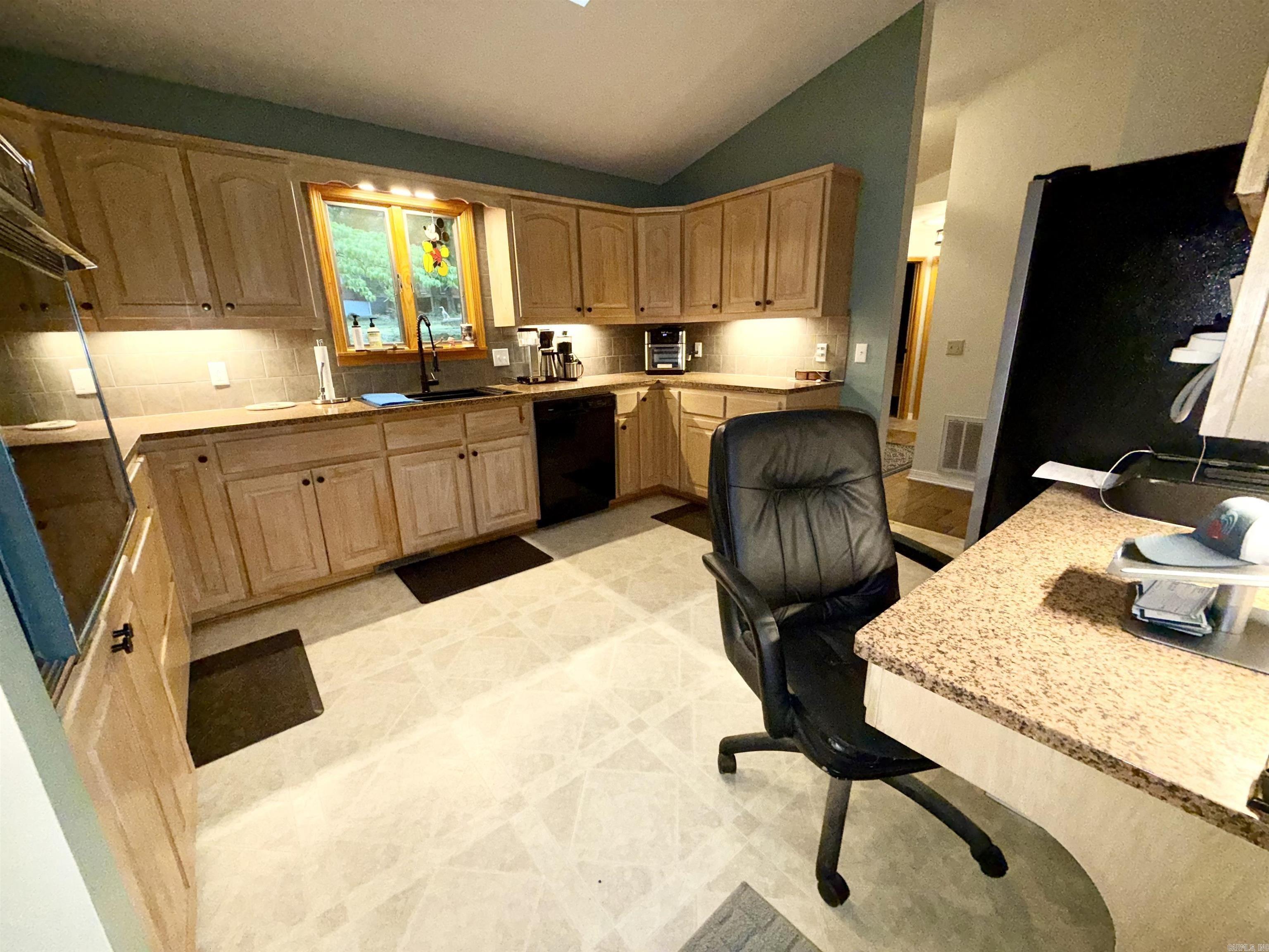 110 Drawbridge  Fairfield Bay, AR