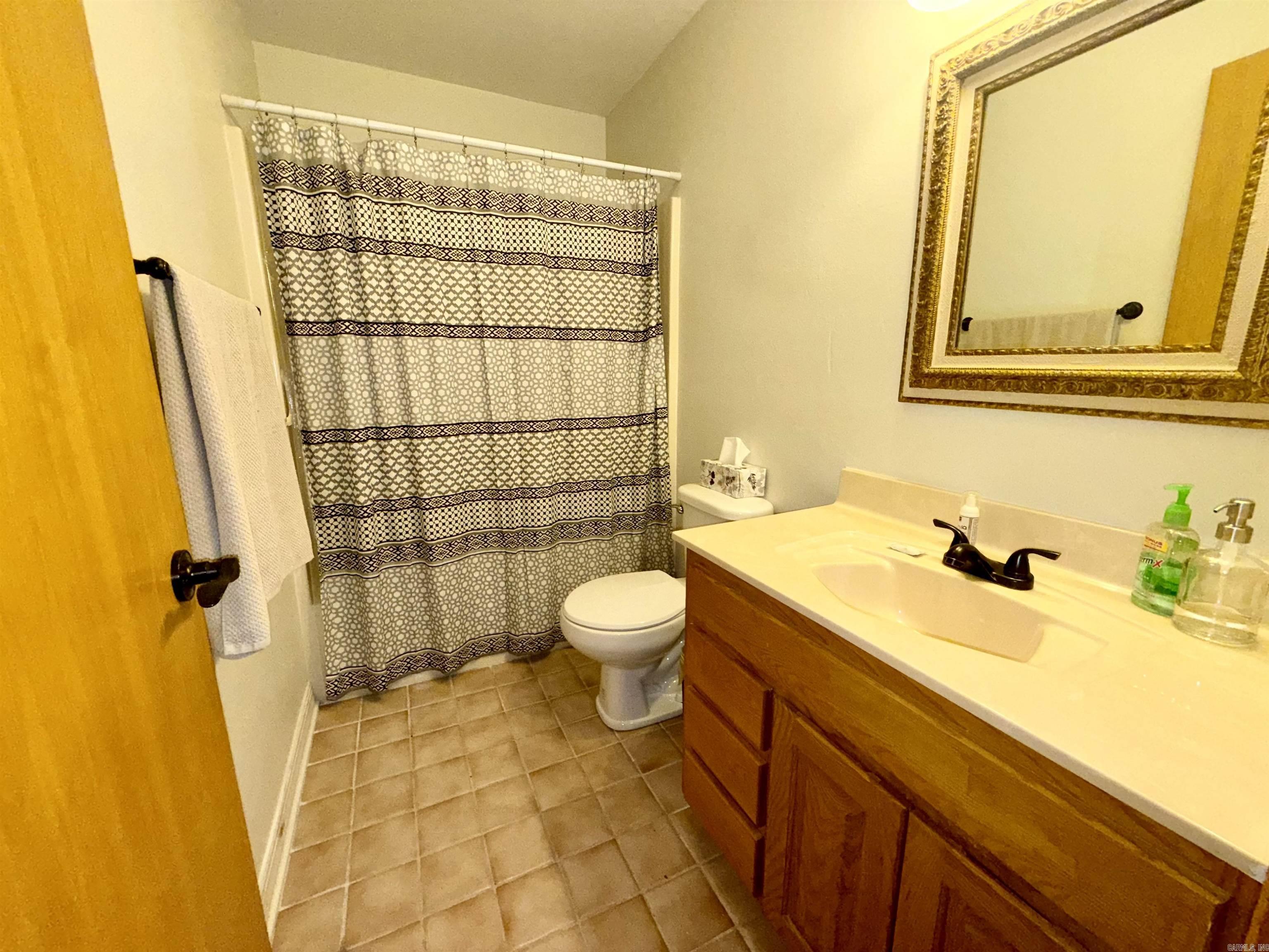 110 Drawbridge  Fairfield Bay, AR