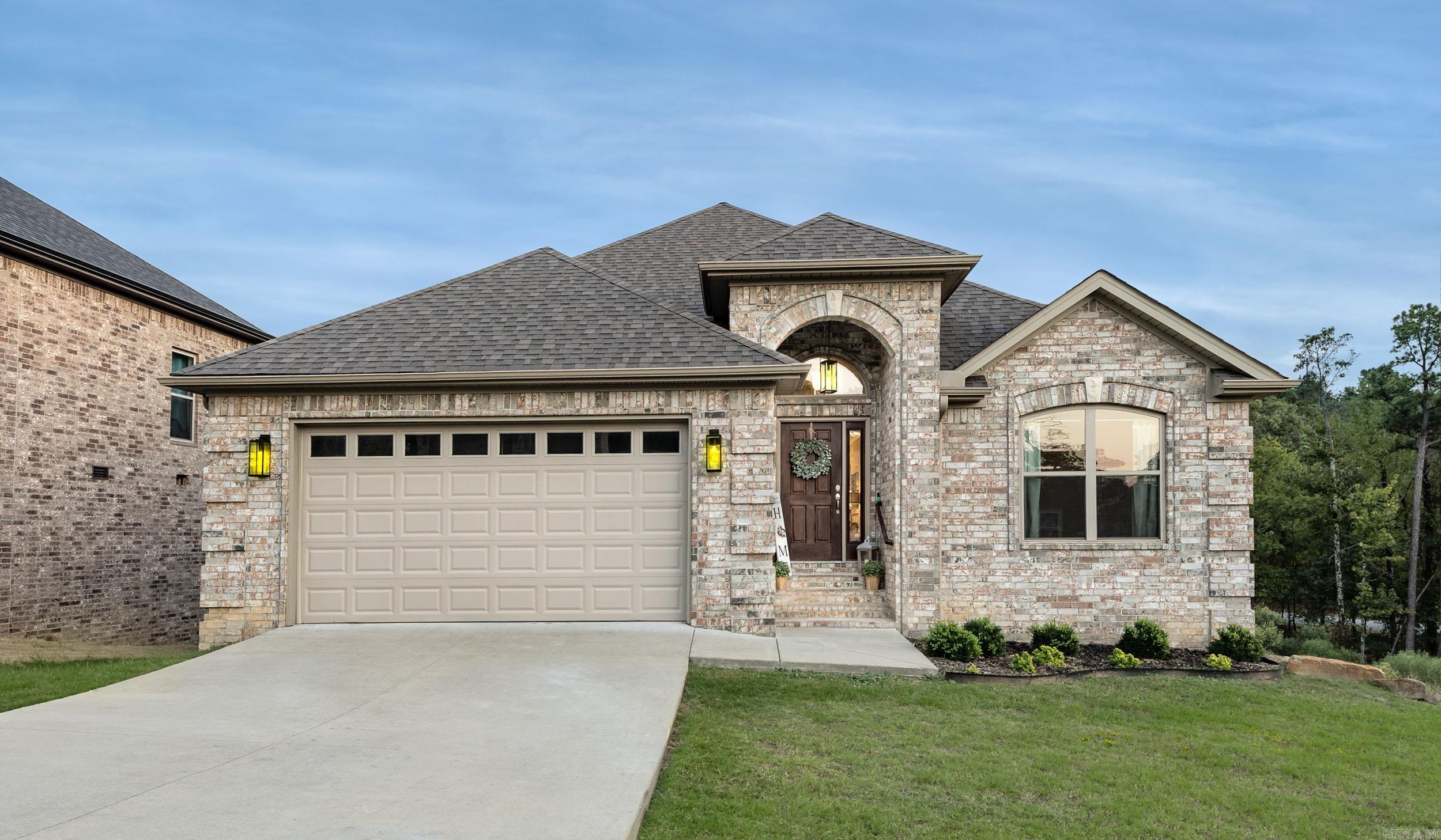 14 Majestic  Maumelle, AR