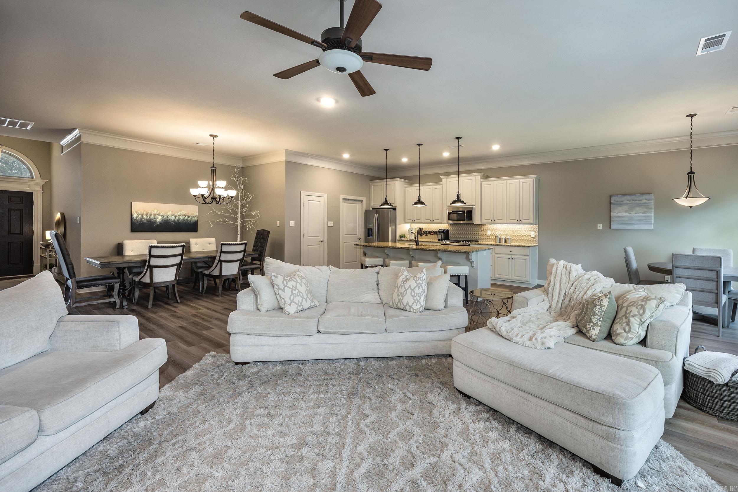 14 Majestic  Maumelle, AR