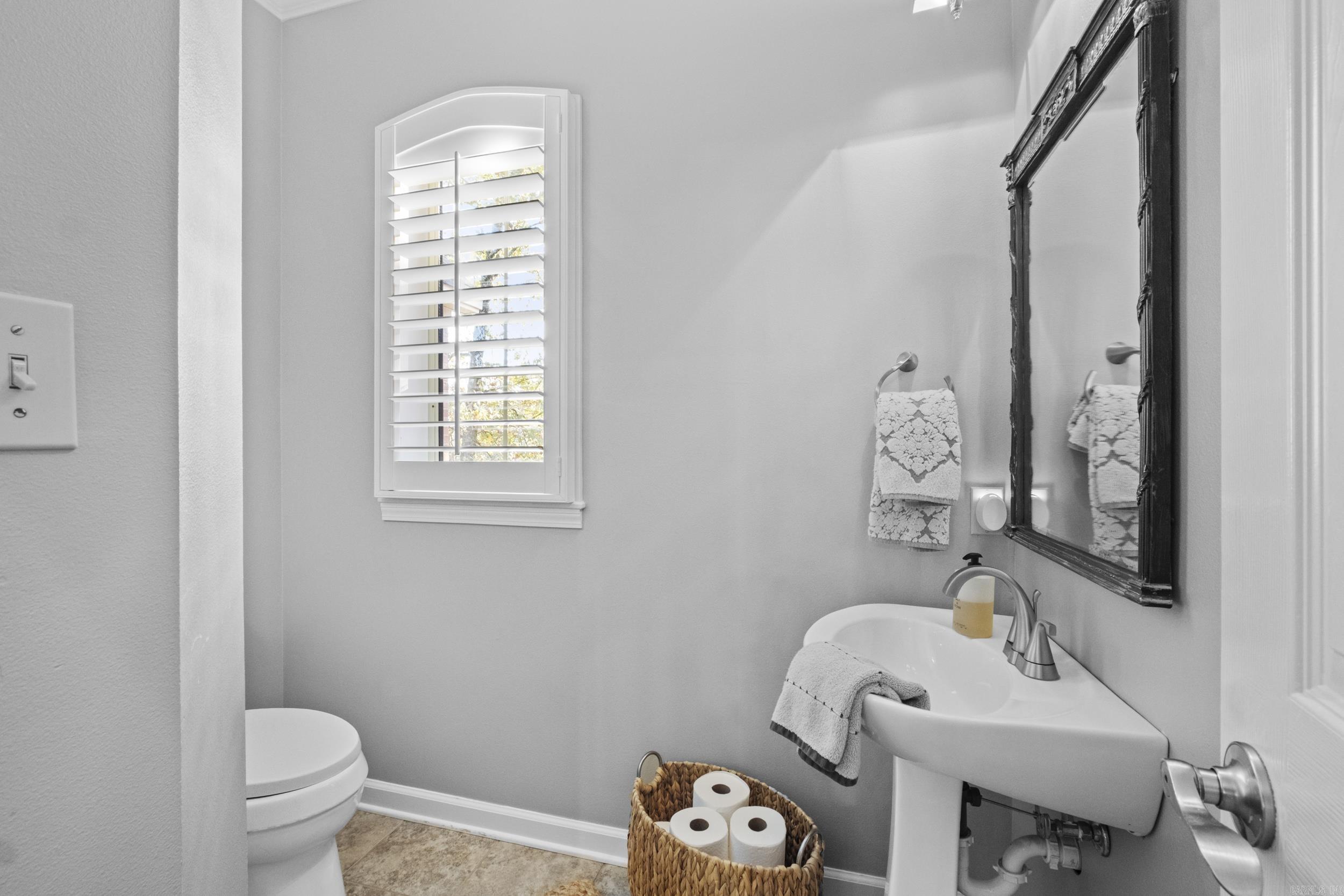 308 River Oaks Blvd Searcy, AR 72143